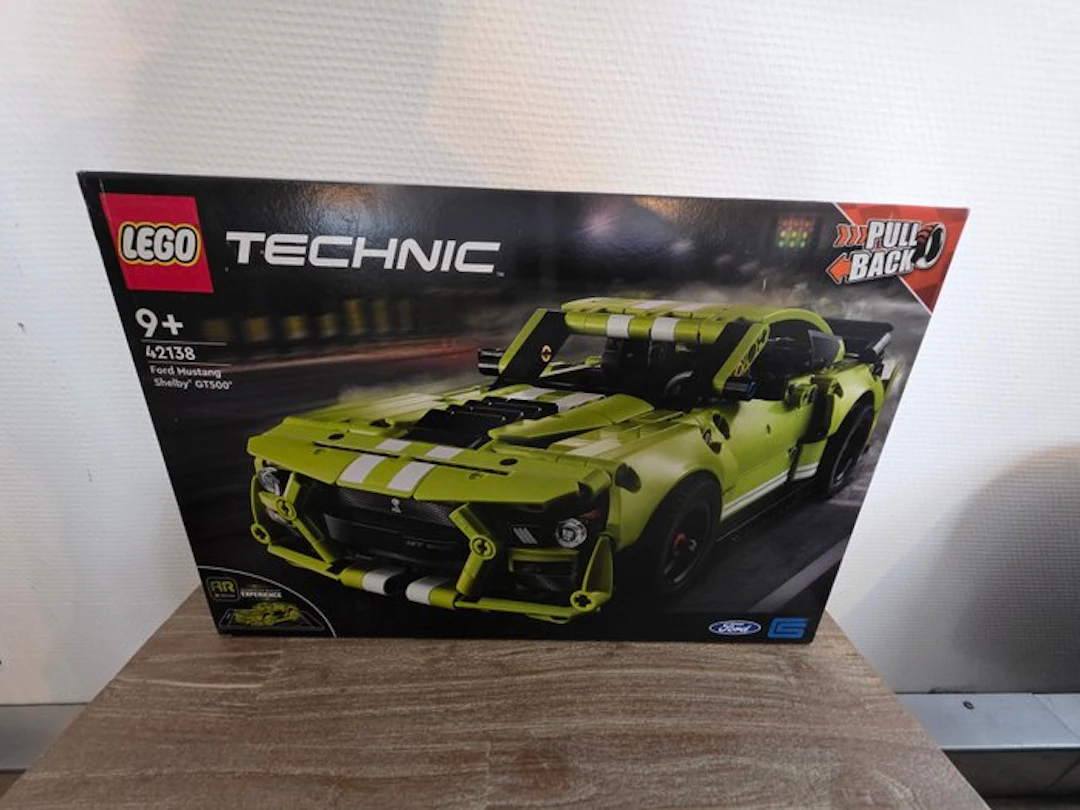 LEGO Set - Technic - Ford Mustang Shelby GT500