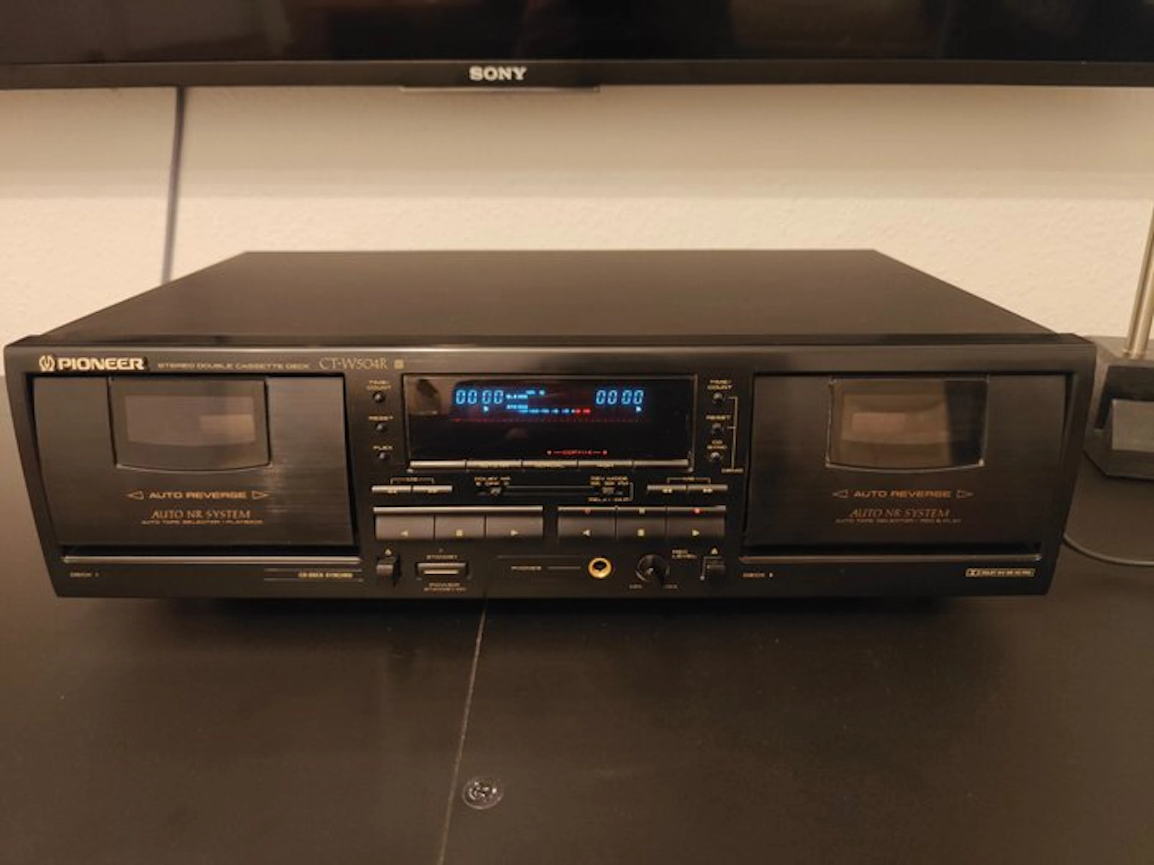 Pioneer - CT-WR504R Dual Auto-Reverse Stereo Audio-cassette deck