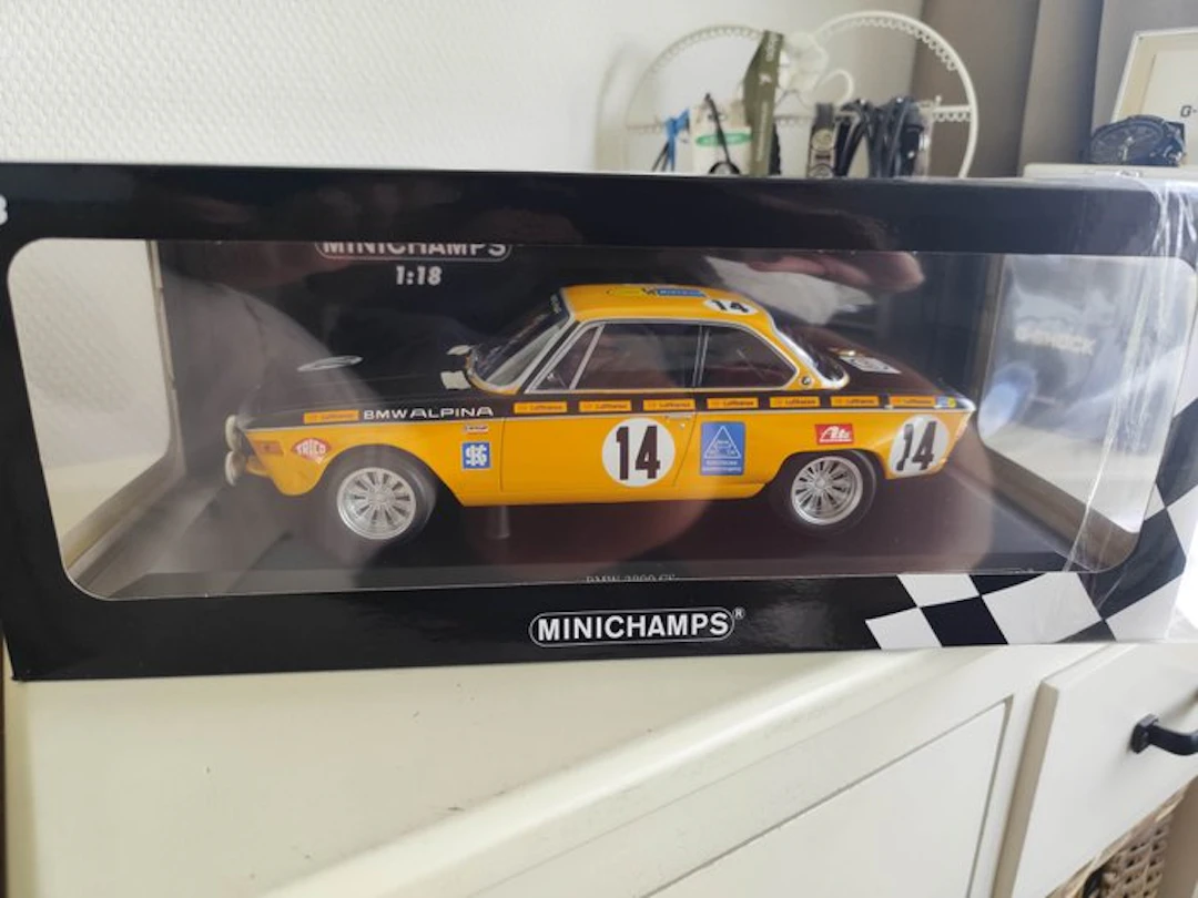 MiniChamps 1:18 - Model car - BMW 2800 CS Winners of 24h...