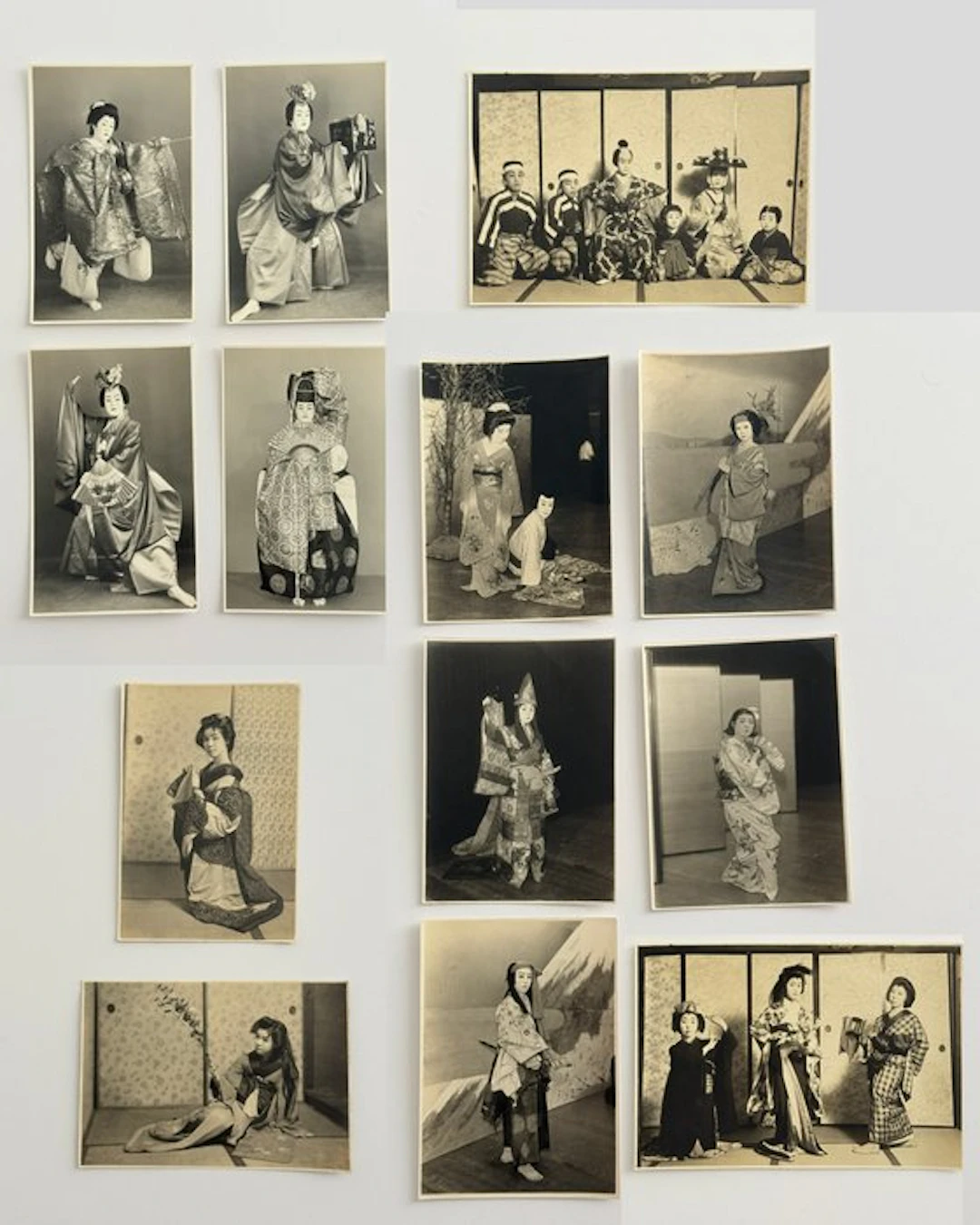 Anonyme - Rare Collection de 13 Photos d'Époque...