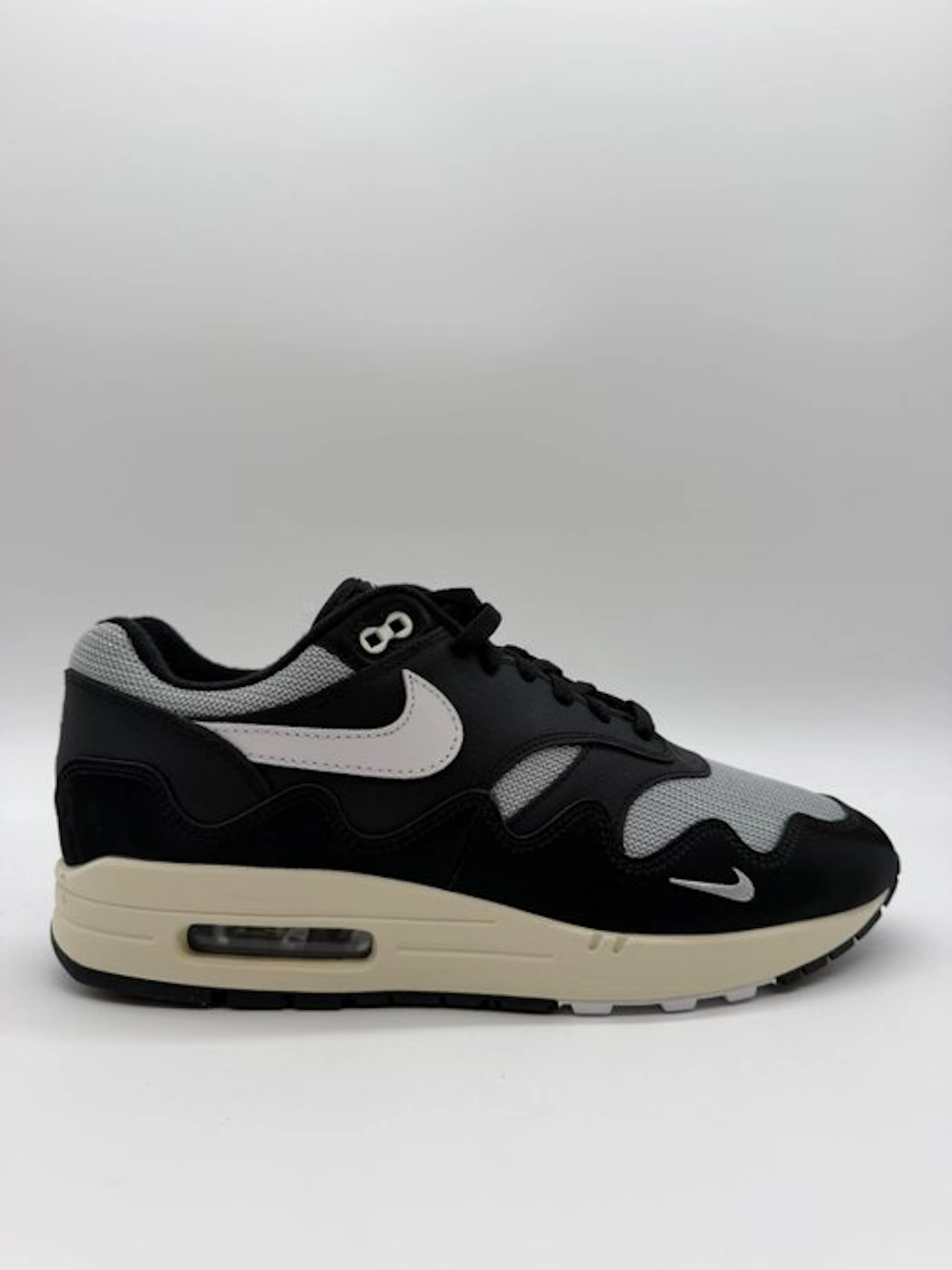 Nike - Nike Air Max 1 Patta Waves Black - Sneakers - Size: EU 44