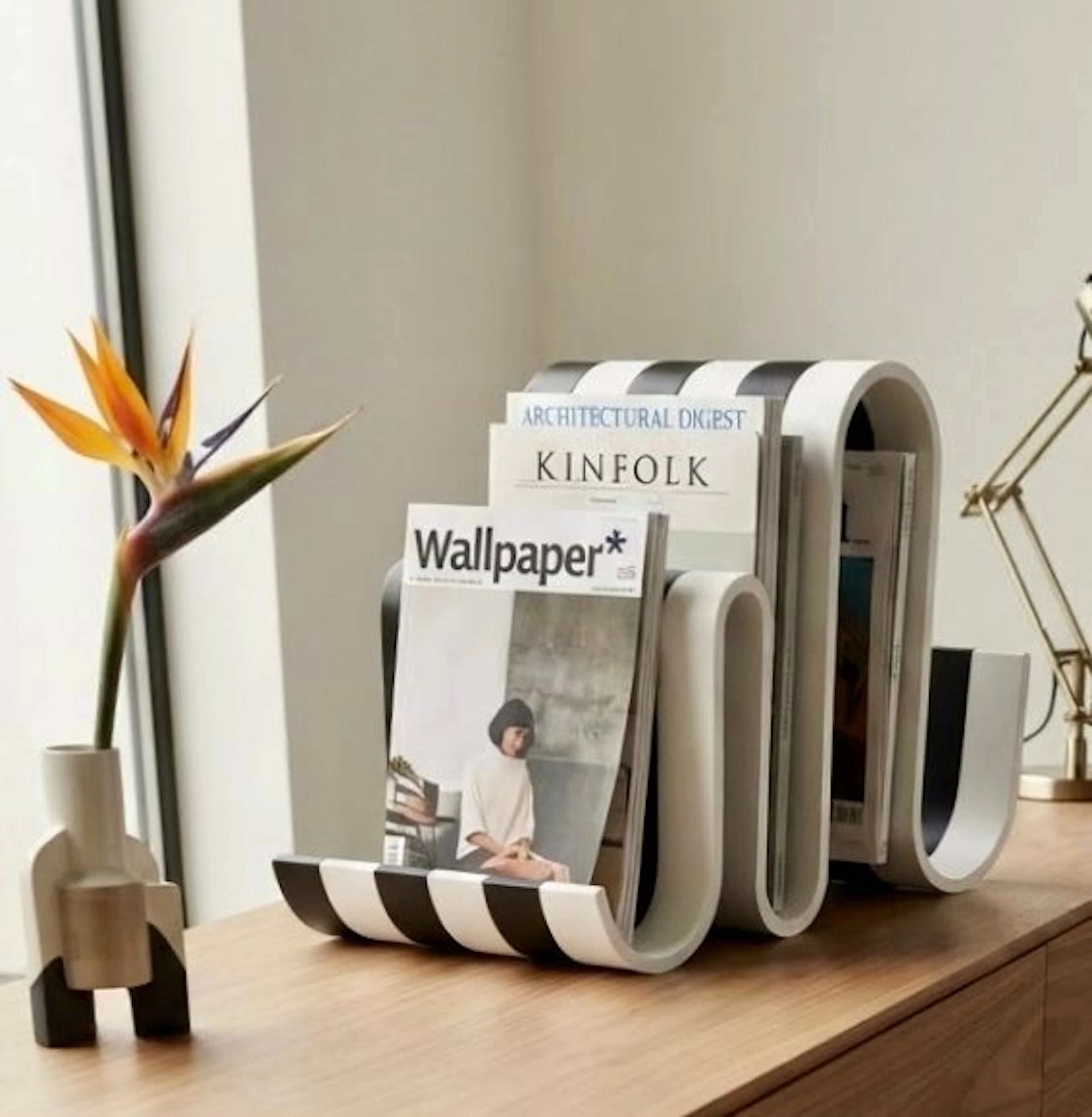 TiWo Design - Magazine rack - Black & White Space Age...