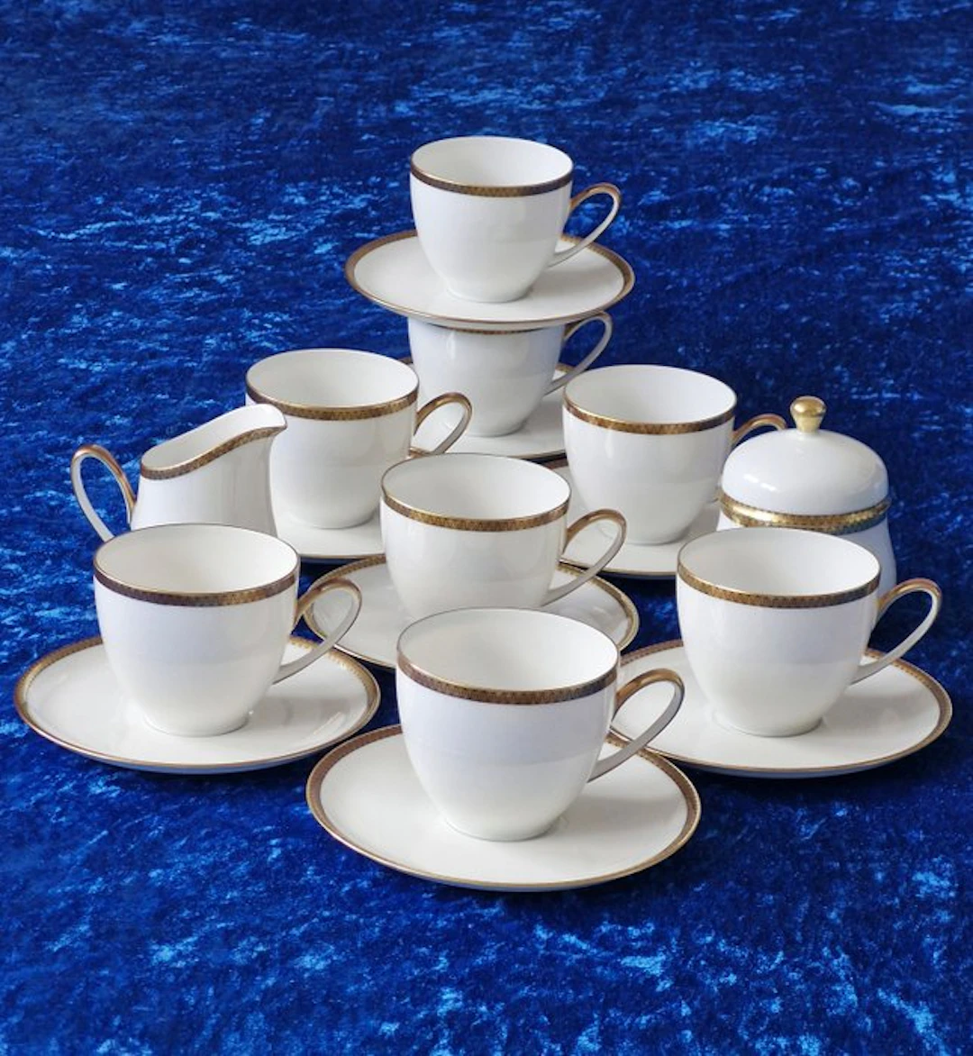 Hutschenreuther Hohenberg - Coffee cup (18) - "Olivia 63"...