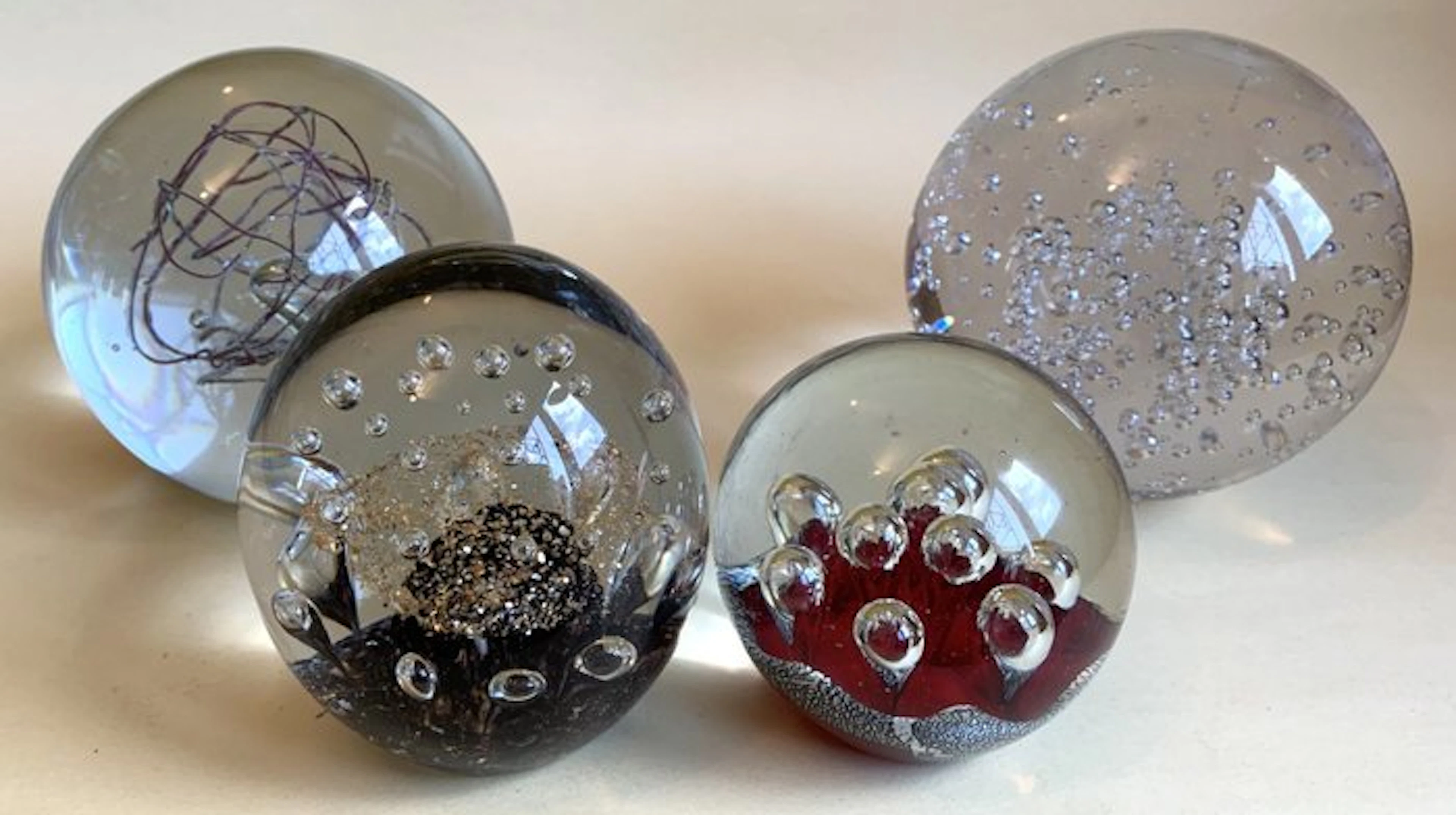 Paperweight (4) - Crystal glass