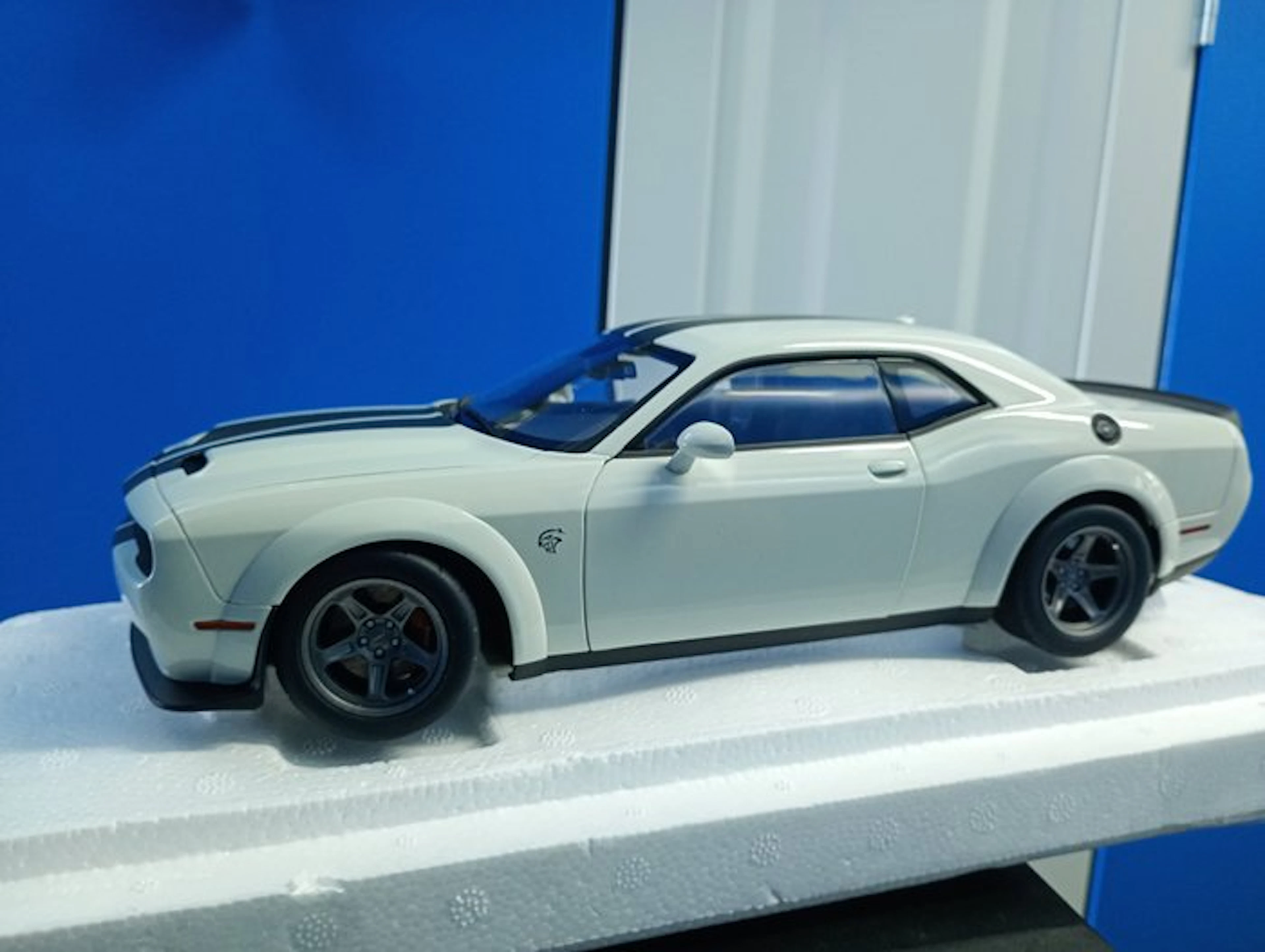 Autoart 1:18 - Model sports car - Dodge Challenger SRT Super Stock 2023
