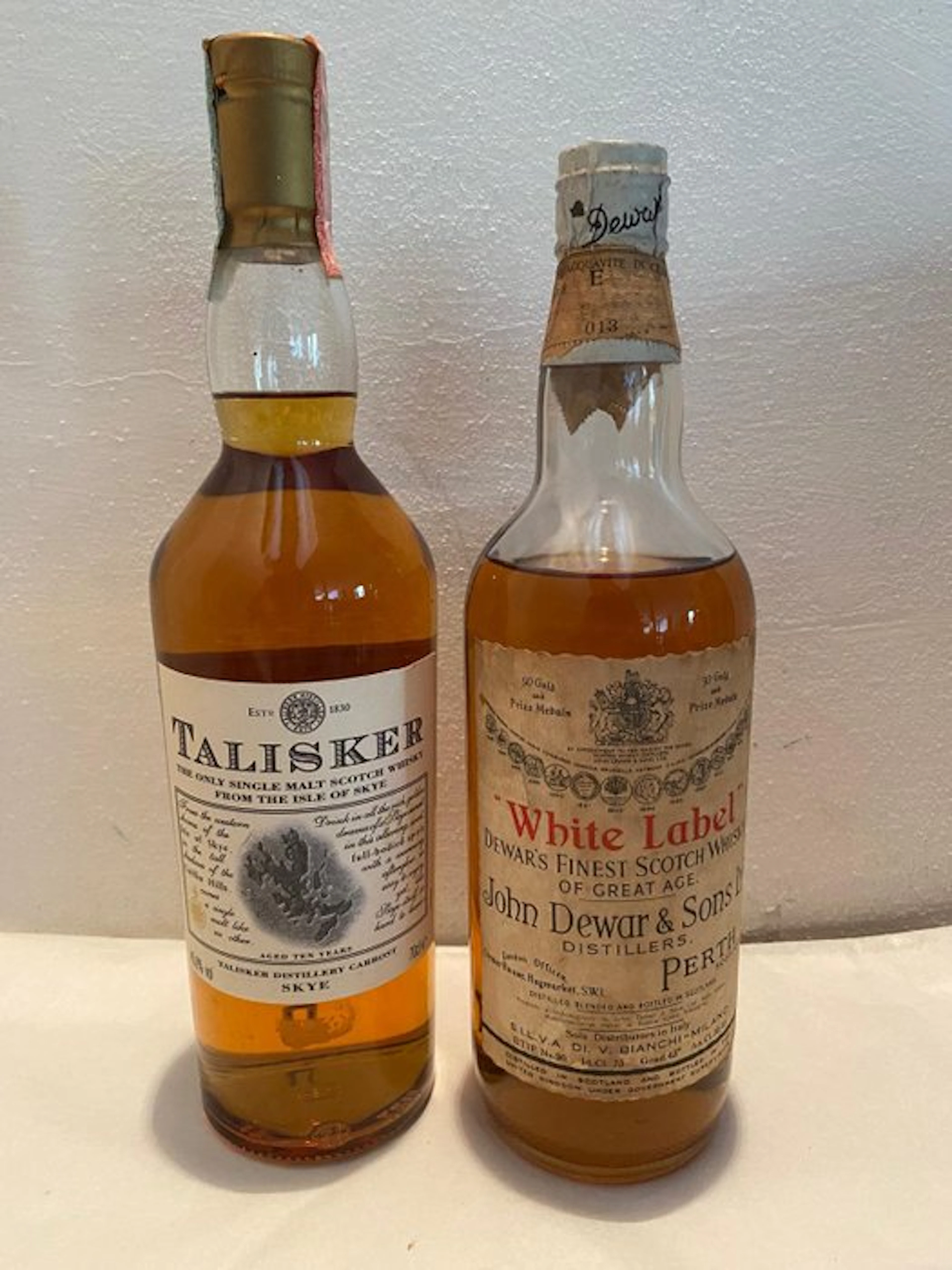 Talisker 10yo + Dewar's White Label Spring Cap - b