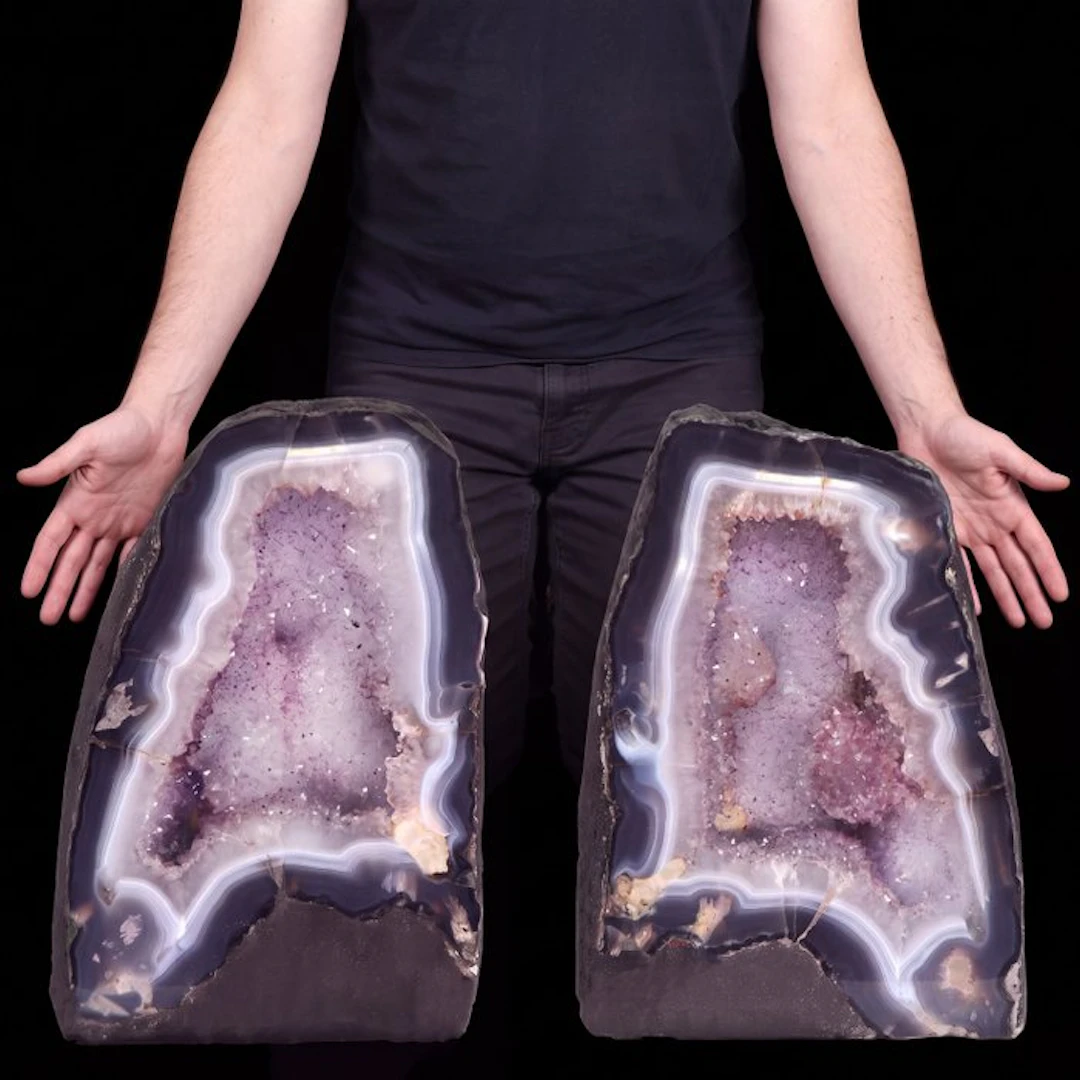 Vivid Amethyst - 23x16x13 cm - Matched Pair - Geode- 13.2 kg