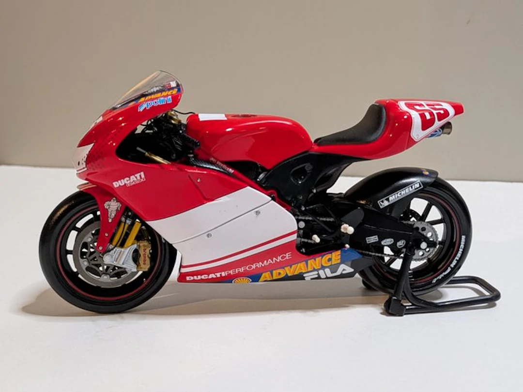 MiniChamps 1:12 - Model motorcycle - Ducati Desmosesici GP3 - Loris Capirossi