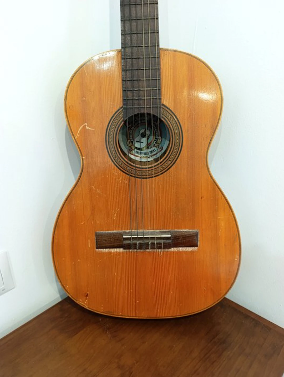 Vicente Tatay Tomás - - Flamenco guitar - Spain (No reserve price)