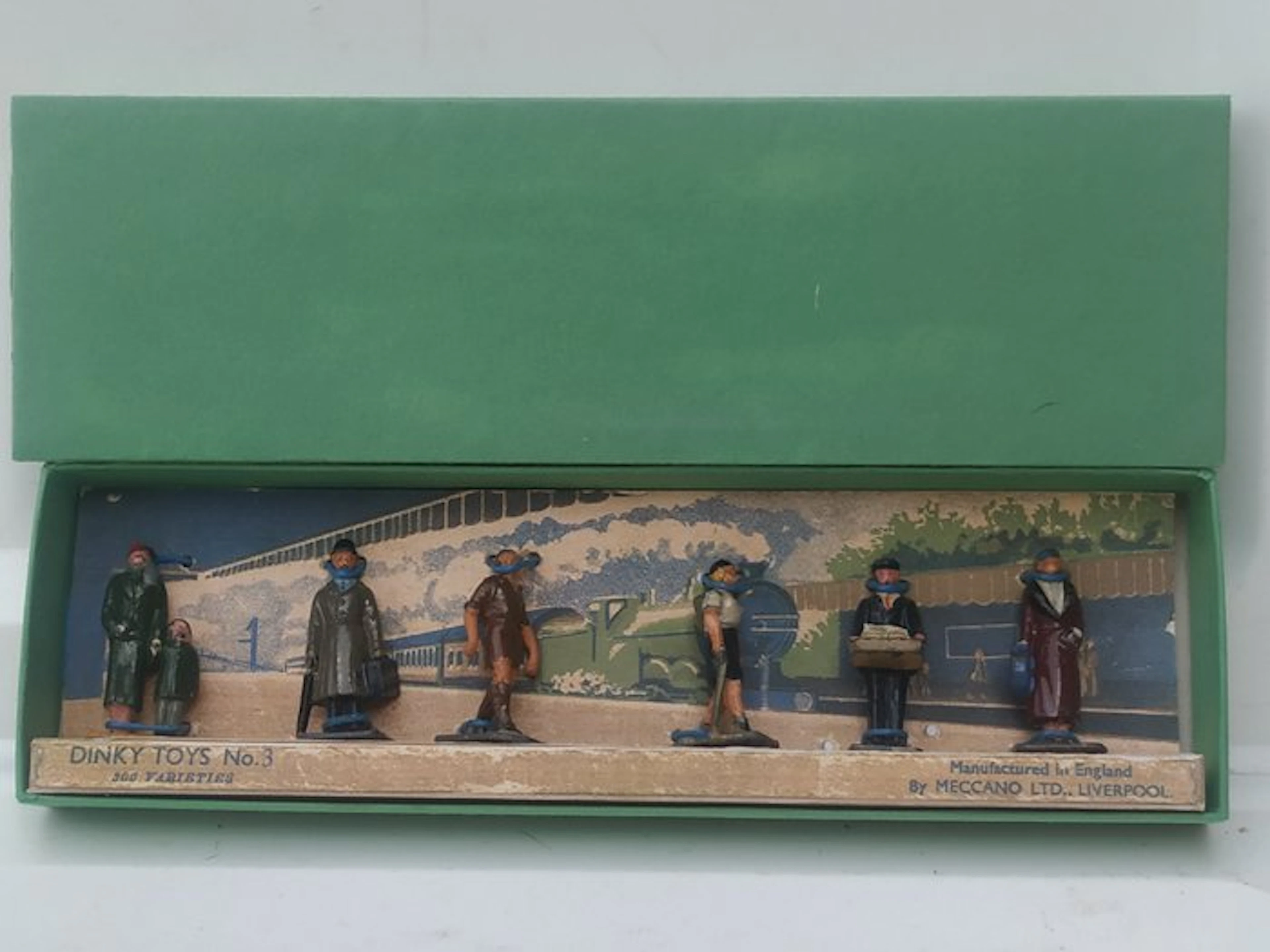Dinky Toys - Toy Original Issue Pre-War Third Serie no.3...