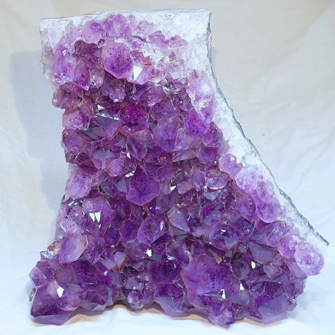 Amethyst Crystals on matrix - Height: 22 cm - Width: 19 cm- 2970 kg - (1)