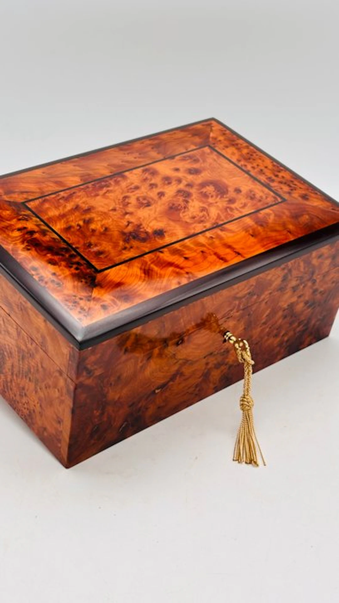 Jewellery box - Thuya wood, Wood, Marquetry, Tree of Life