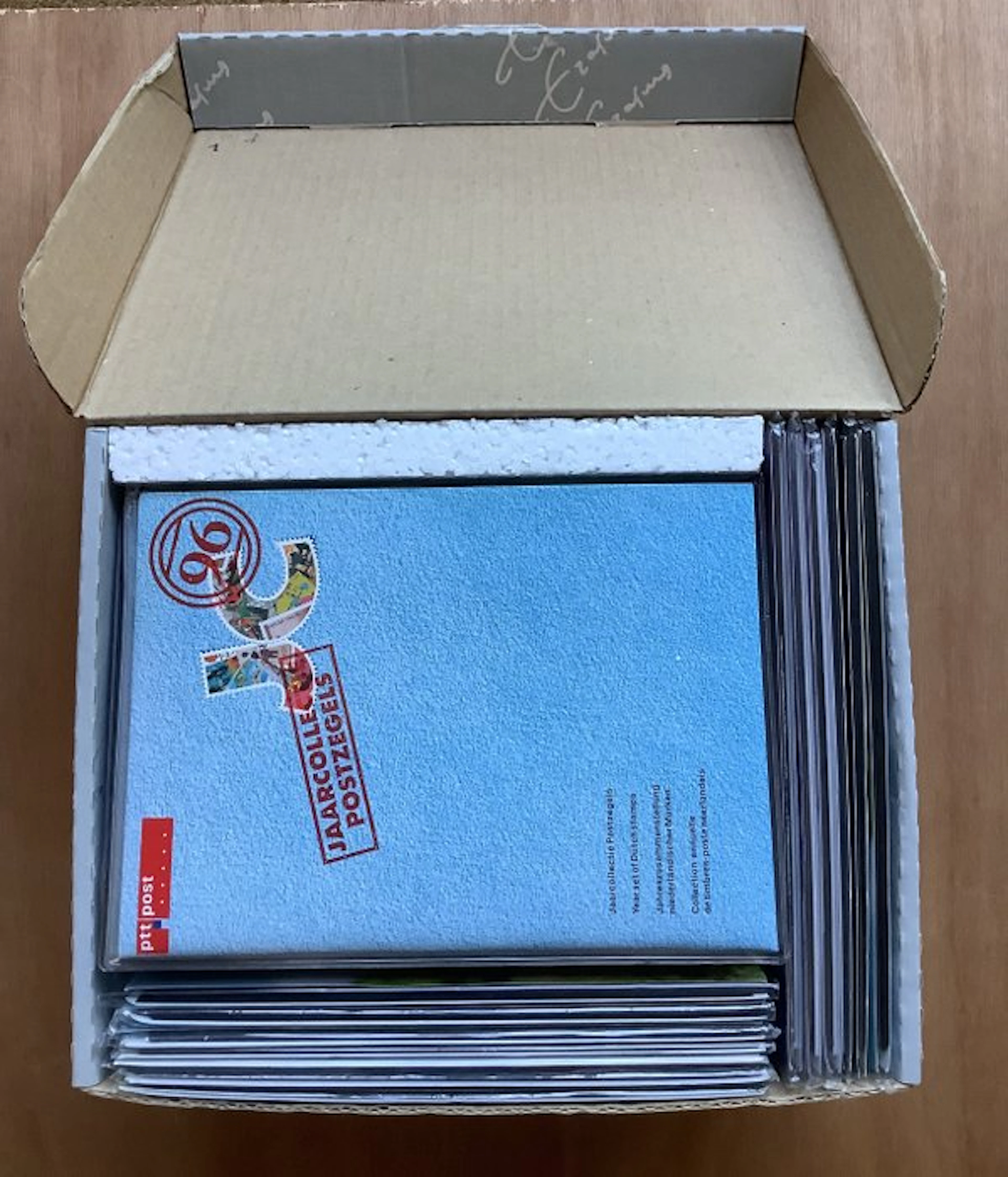 Netherlands 1976/2001 - Annual collections. - Speciale catalogus Nederland