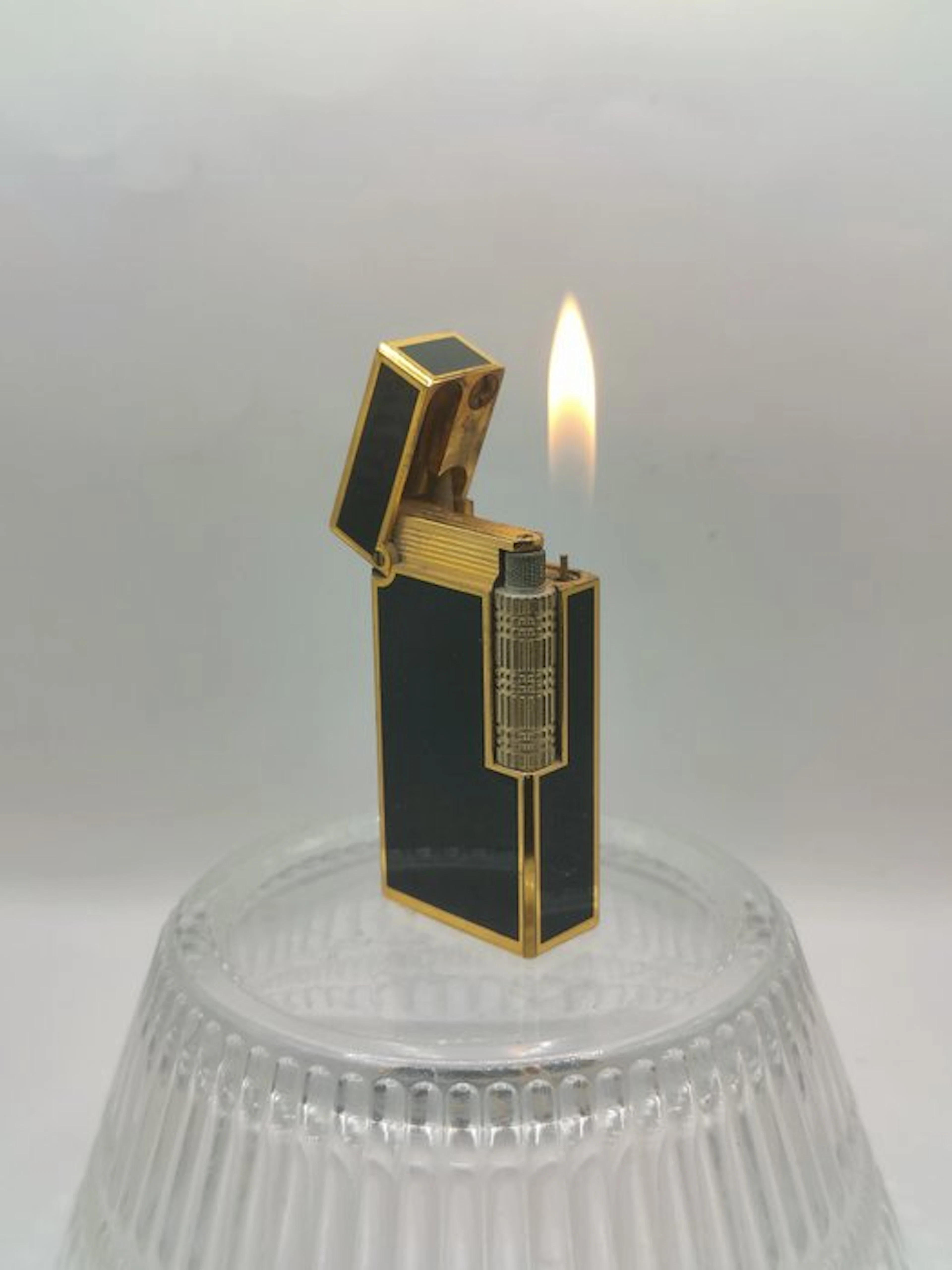 Colibri - ROLA 8 - No reserve price - Pocket lighter - Gold-plated, Lacquer