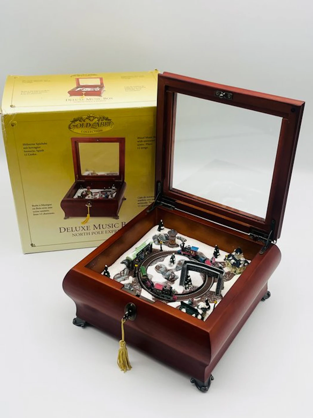 Mr Christmass De Luxe Music Box - Music box - United...