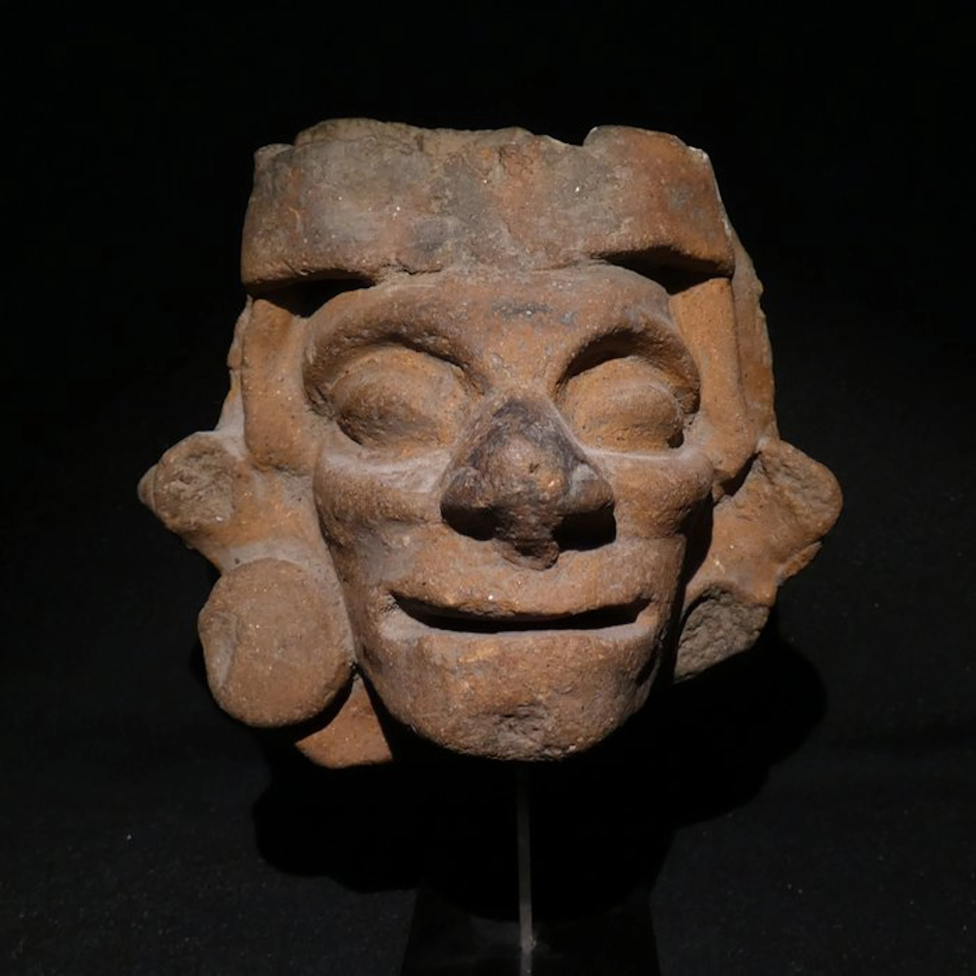 Veracruz, Terracotta Figure. 18 cm H. Spanish Import License. 300 - 900 AD