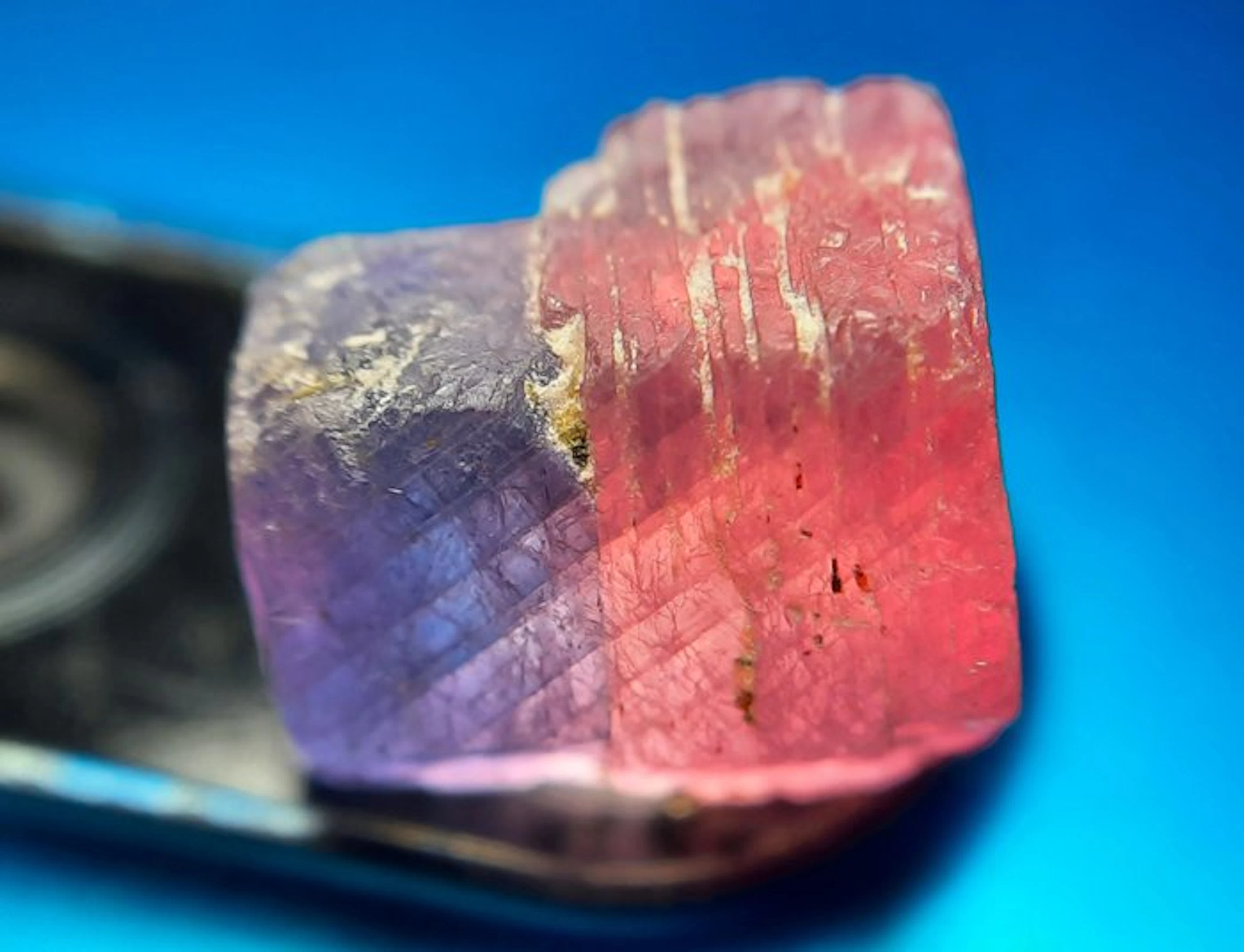 10.5 cts - "Very Rare" Bicolor Pink/Purple Untreated sapphire - Rough- 2.1 g