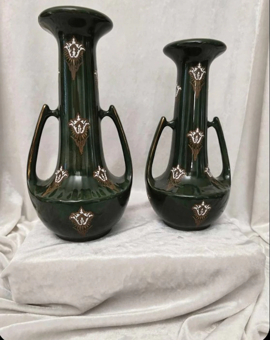 K&G Lunéville - Double handled vase (2) - Creamware - Keller & Guérin Lunéville