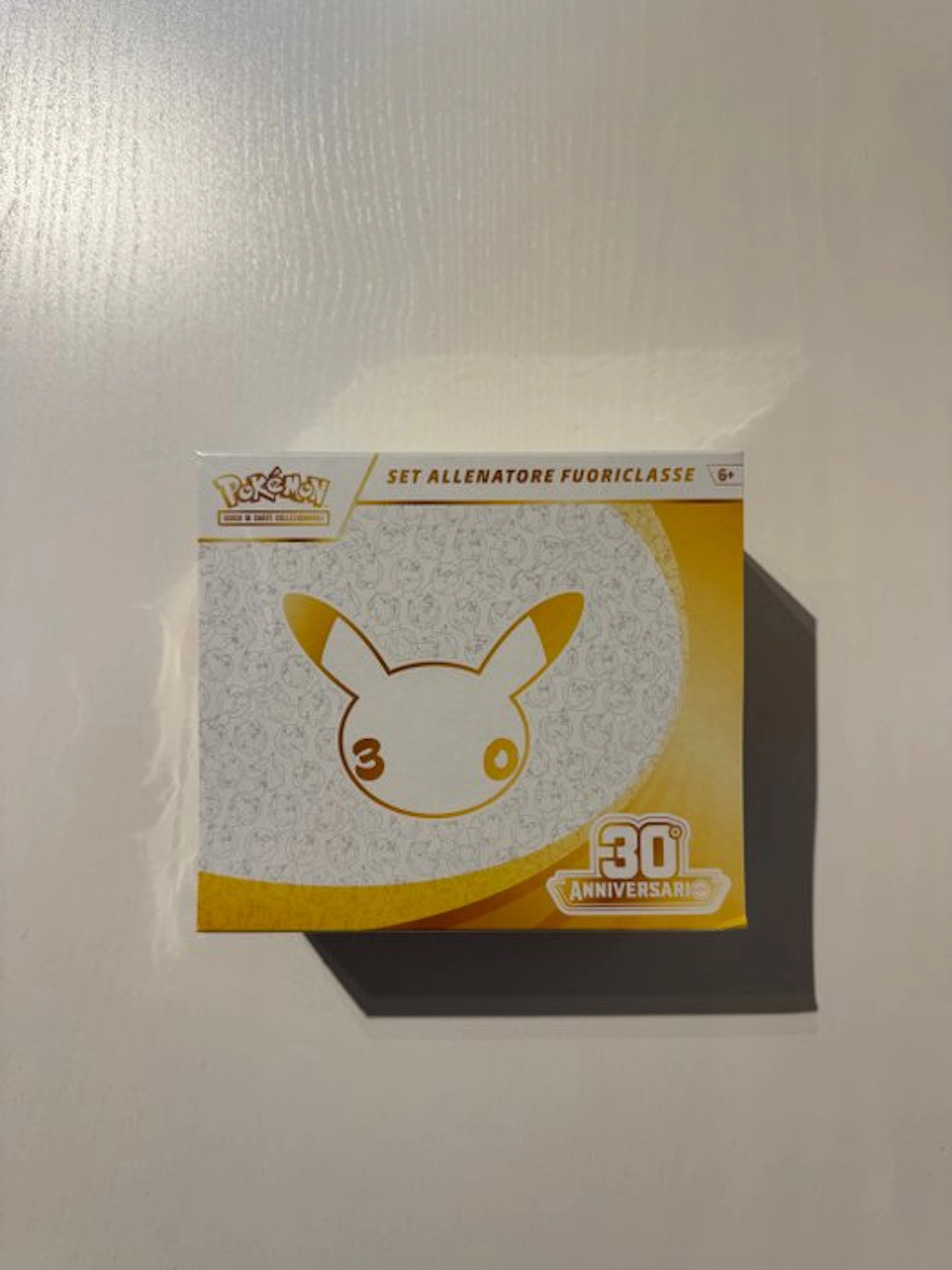 Pokémon - 1 Elite trainer box - Pokémon 30th Anniversary Elite Trainer Box