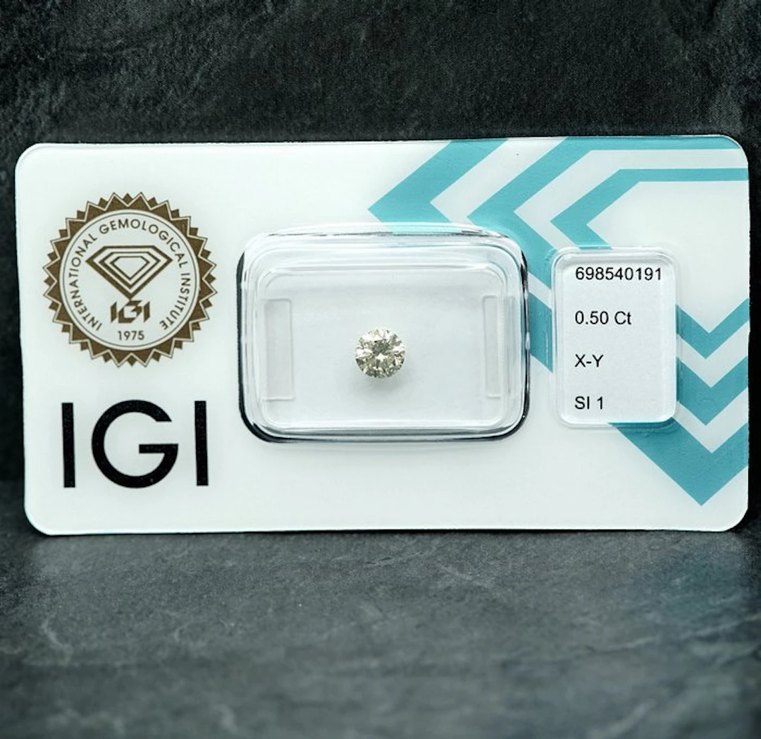 1 pcs Diamond (Natural coloured) - 0.50 ct - Round...