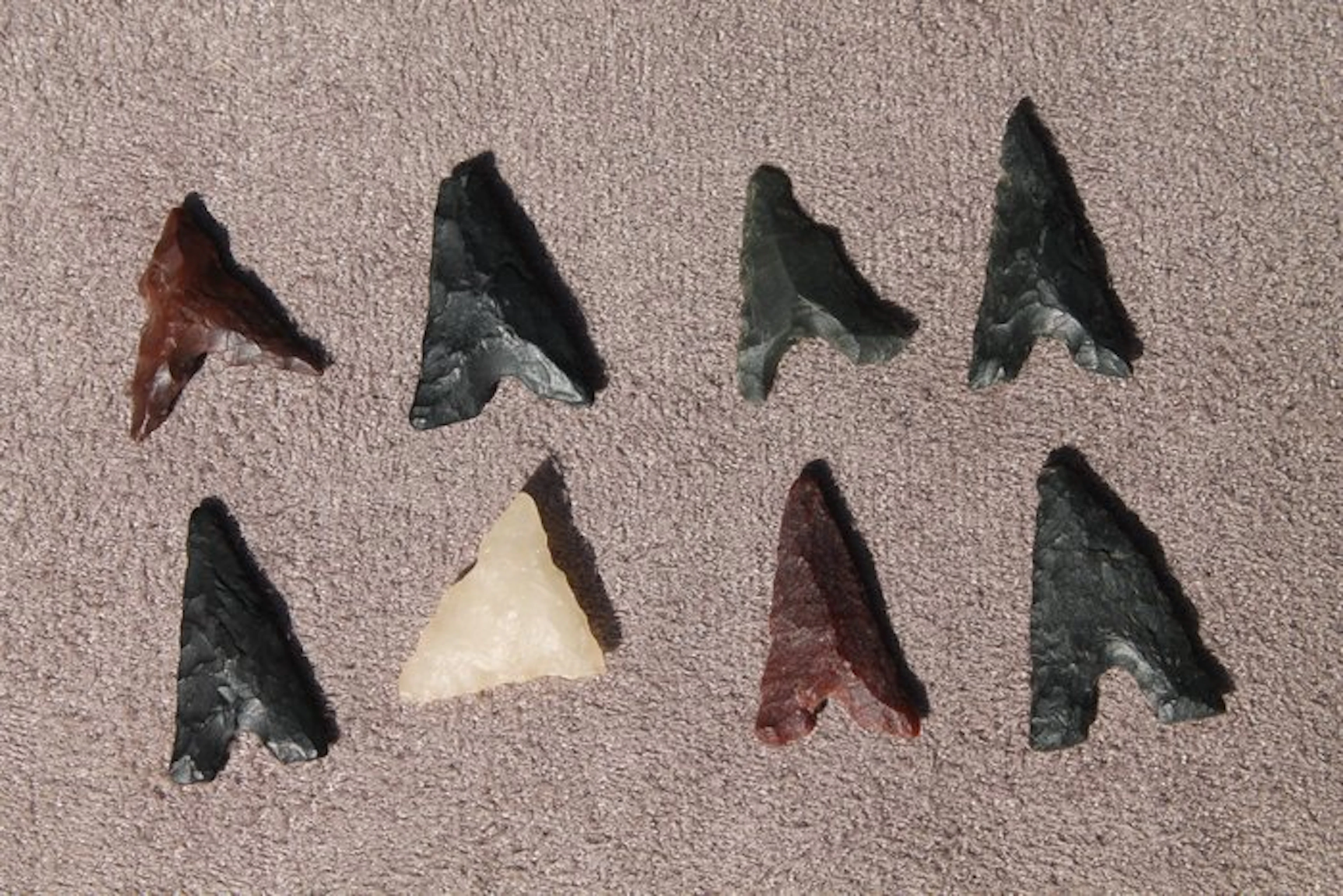 Neolithic Flint - Jasper Arrow head (No reserve price)