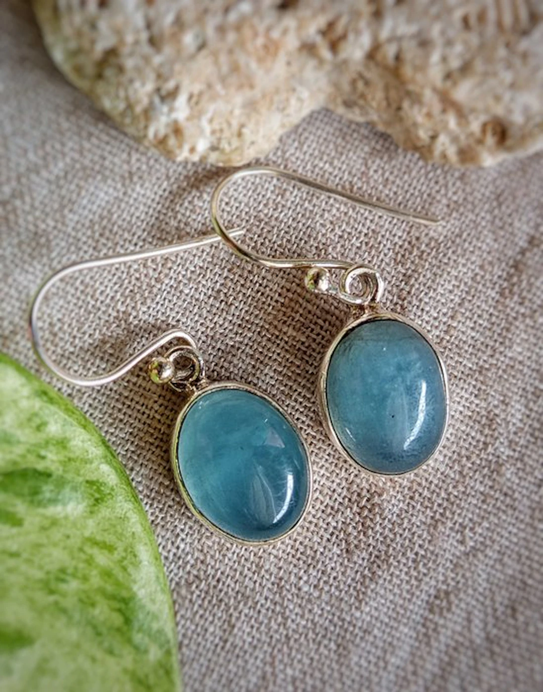 Wonderful 925 sterling silver earrings with top-quality aquamarine