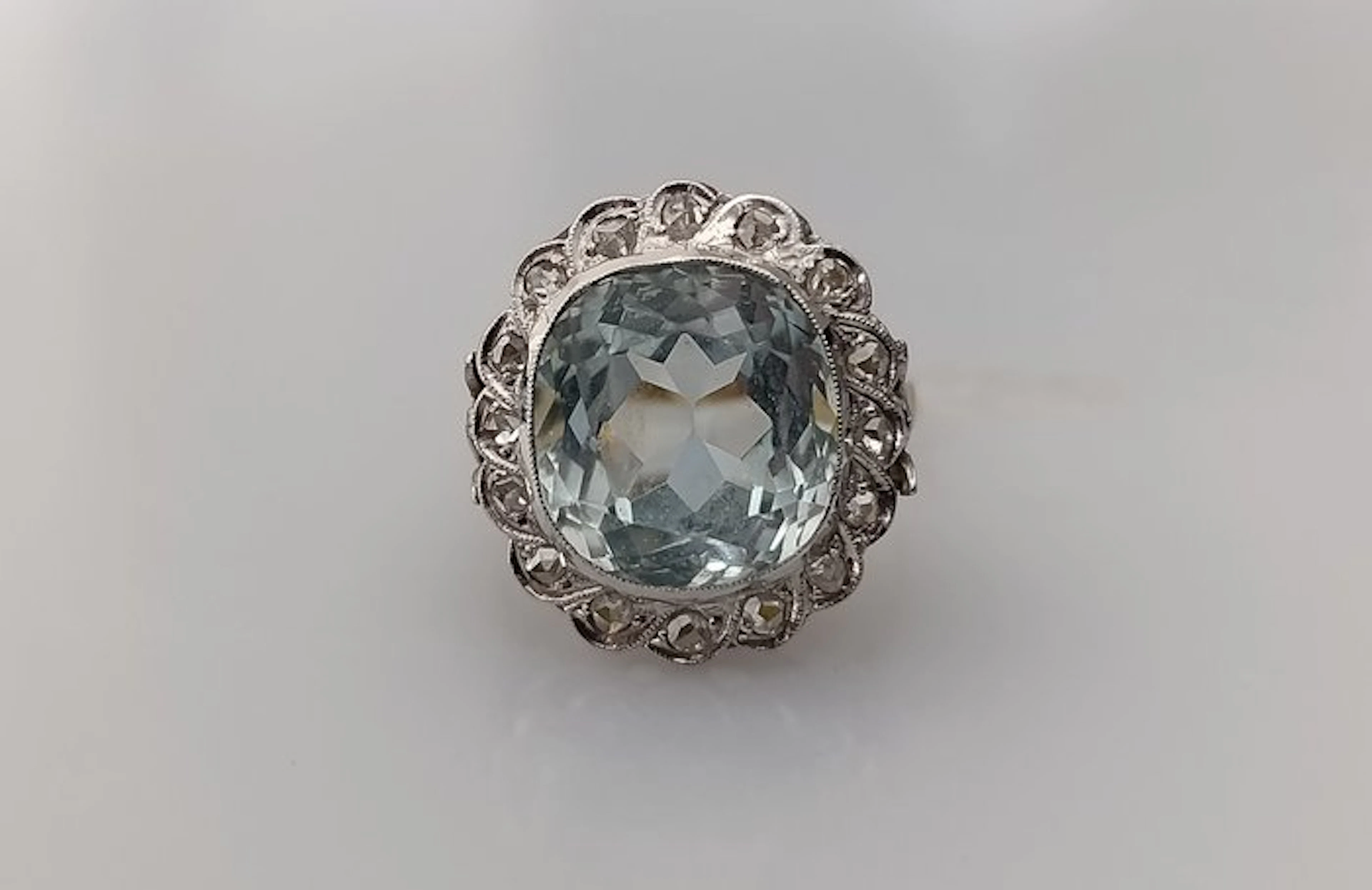 Statement ring - 14 kt. Yellow gold, Silver - 6.30ct. tw. Aquamarine - Diamond