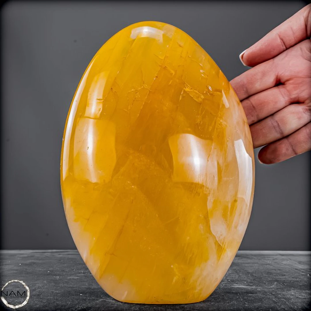 Natural Healing Quartz Freeform – Radiant clarity in golden depth- 2351.19 g