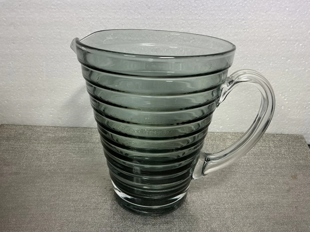 Iittala - Aino Aalto - Measuring cup - Glass - Smoke ribbed water jug