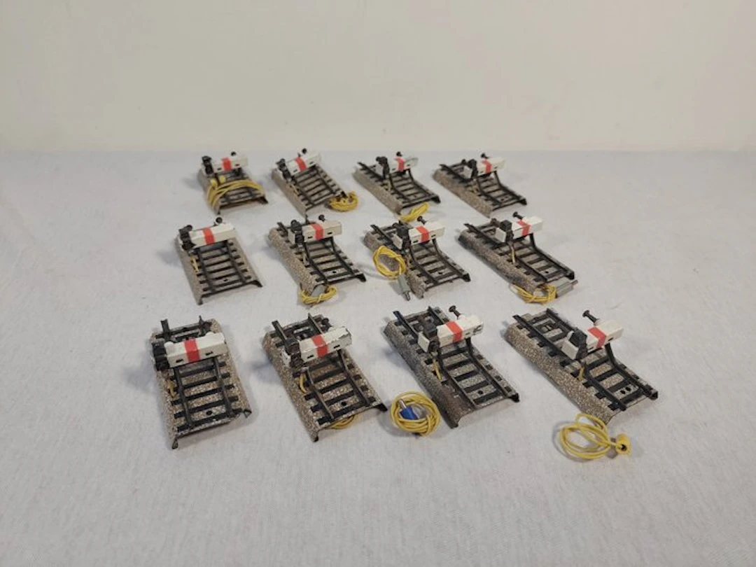 Märklin H0 - 7191 - Model train tracks (12) - illuminated buffer stops