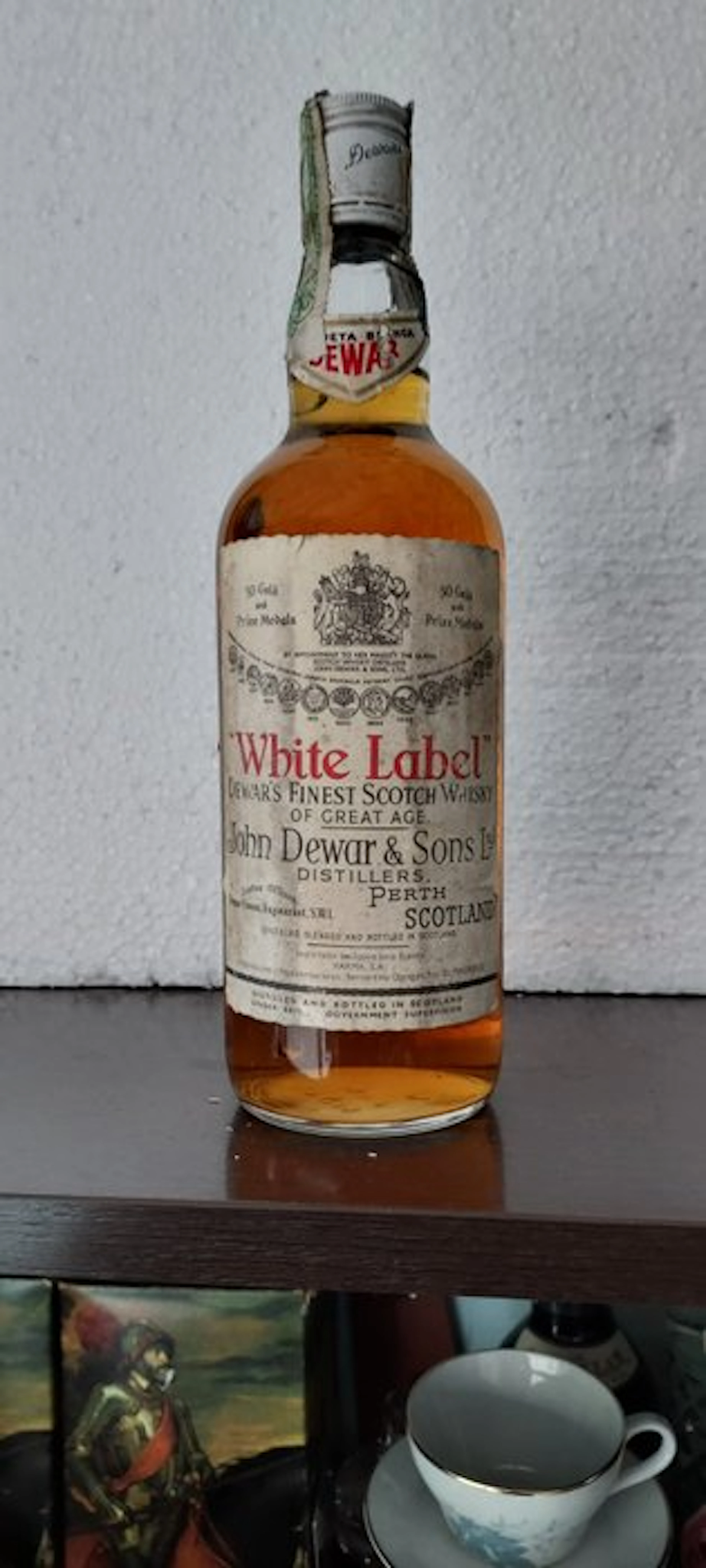 Dewar's Dewar's White - b. late 1960s early 1970s - 75cl