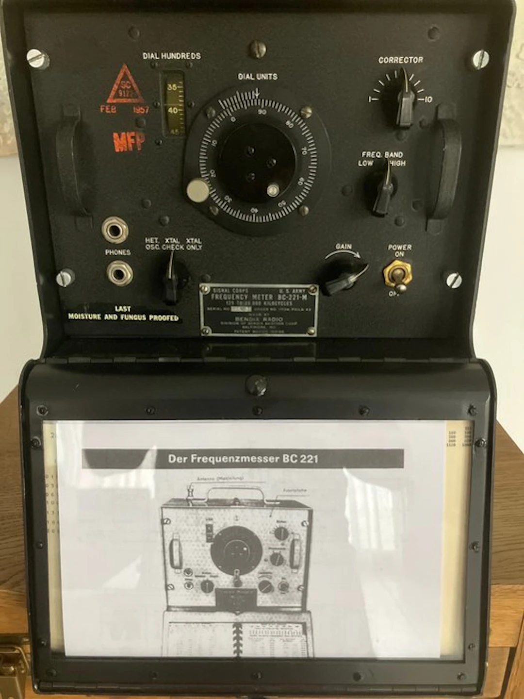 Signal Corps, U.S. Army - Frequency meter BC-221-M. - Military radio