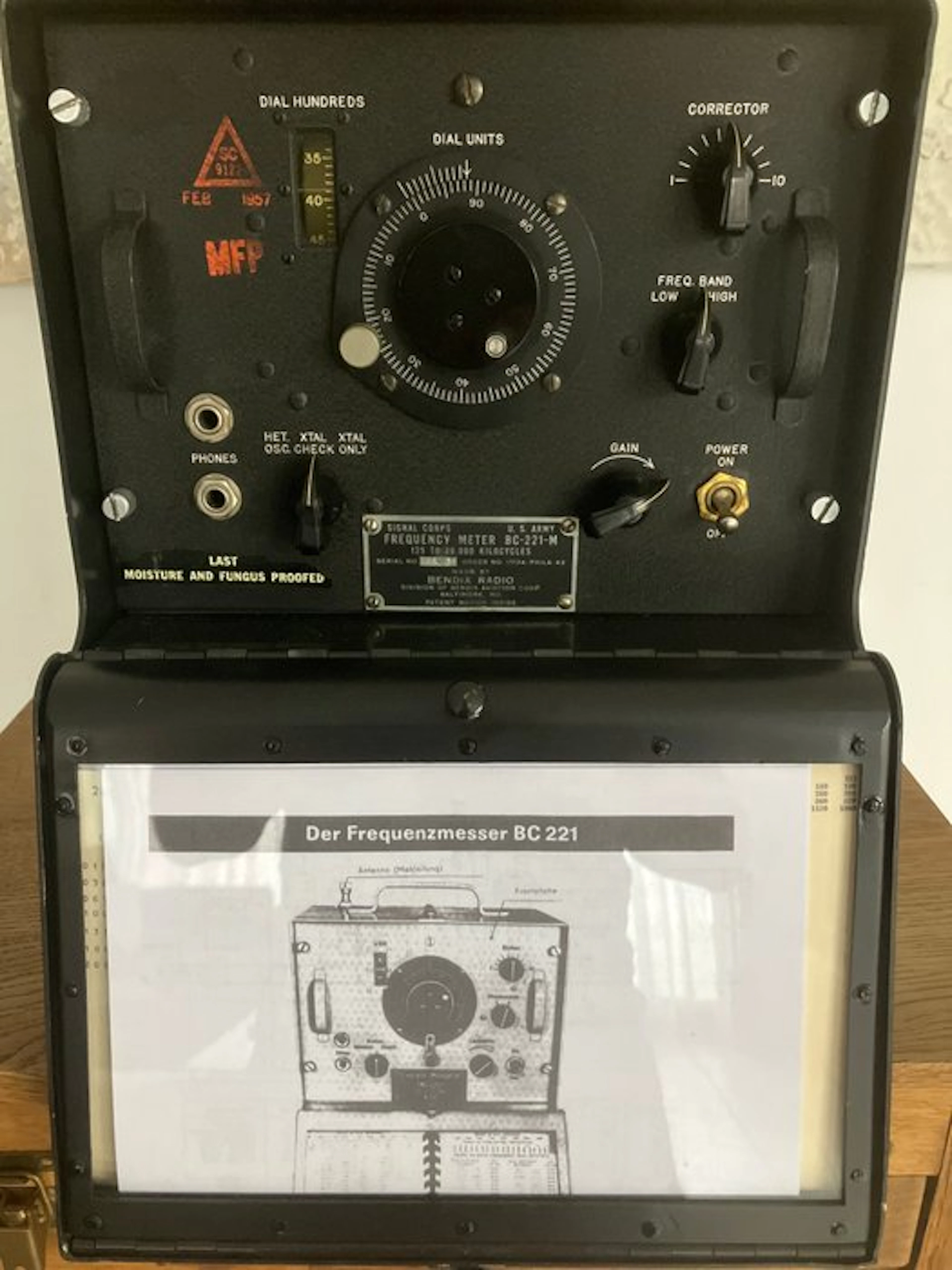 Signal Corps, U.S. Army - Frequency meter BC-221-M. - Military radio