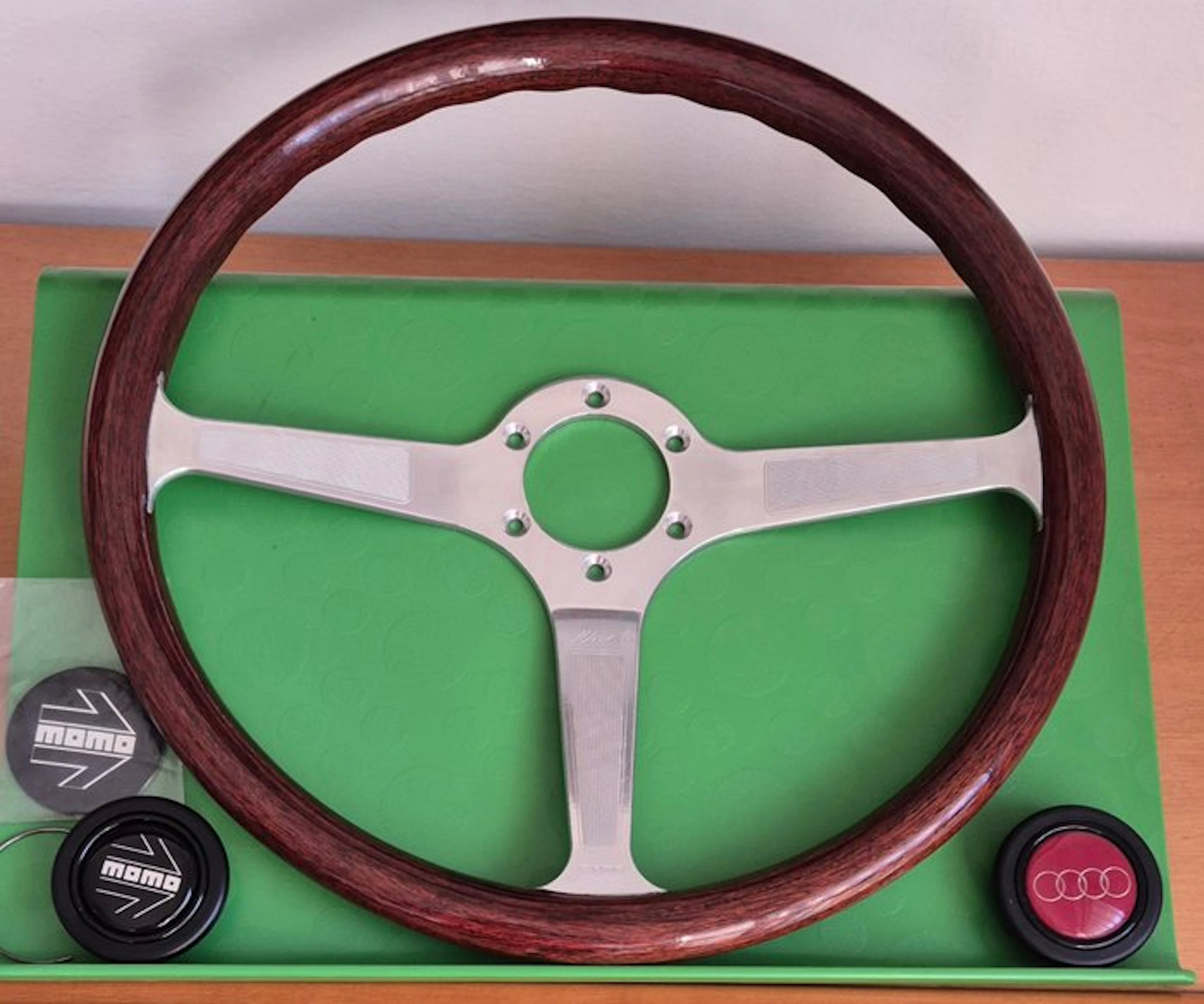 Car part (1) - Momo - VOLANTE MOMO INDY IN LEGNO MOGANO...
