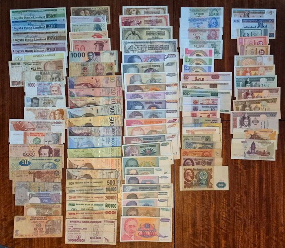 World. - 100 banknotes and cheques - various dates