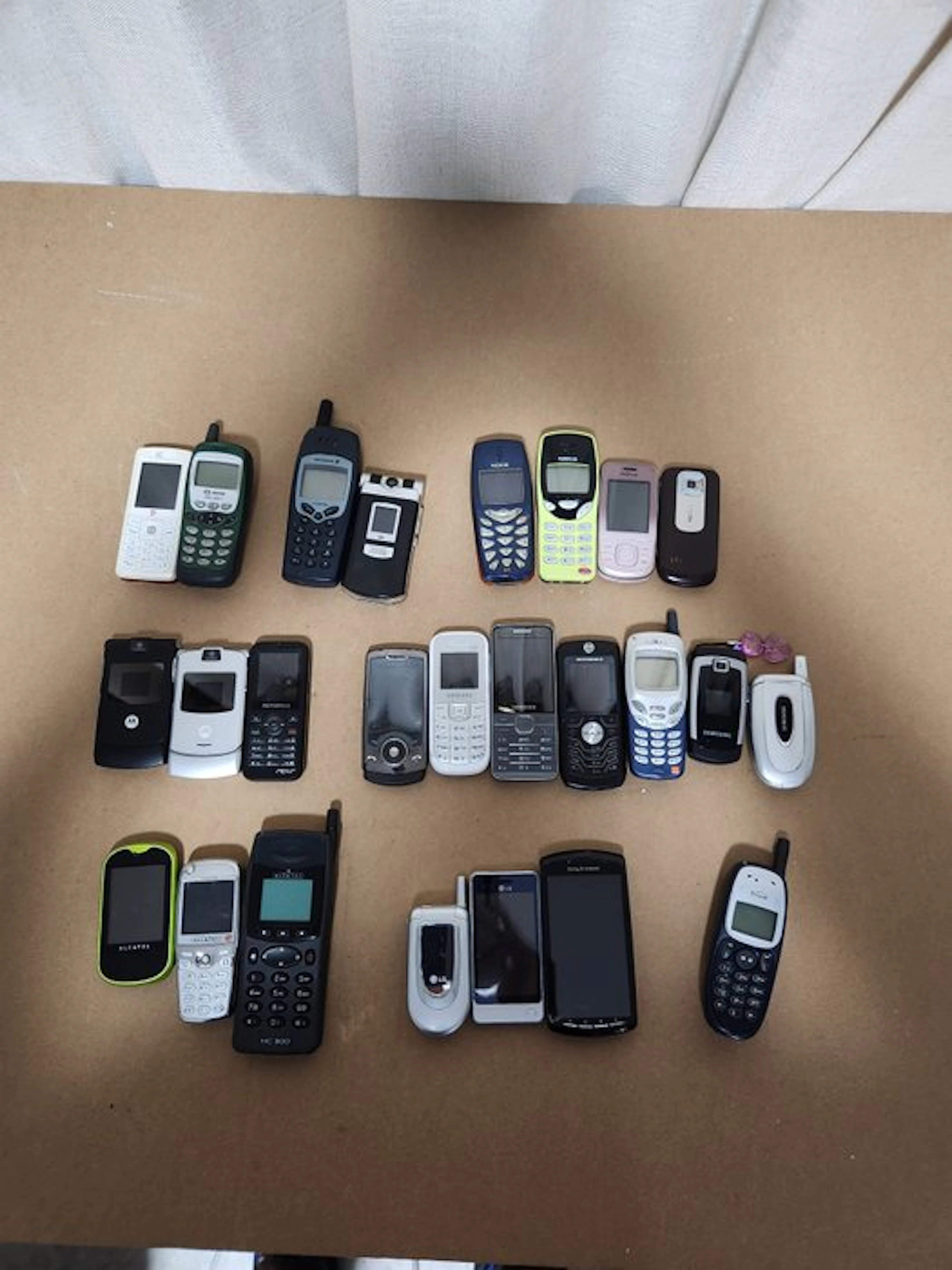 Nokia, Samsung, Motorola, LG, Sony, alcatel - Mobile phone (25)