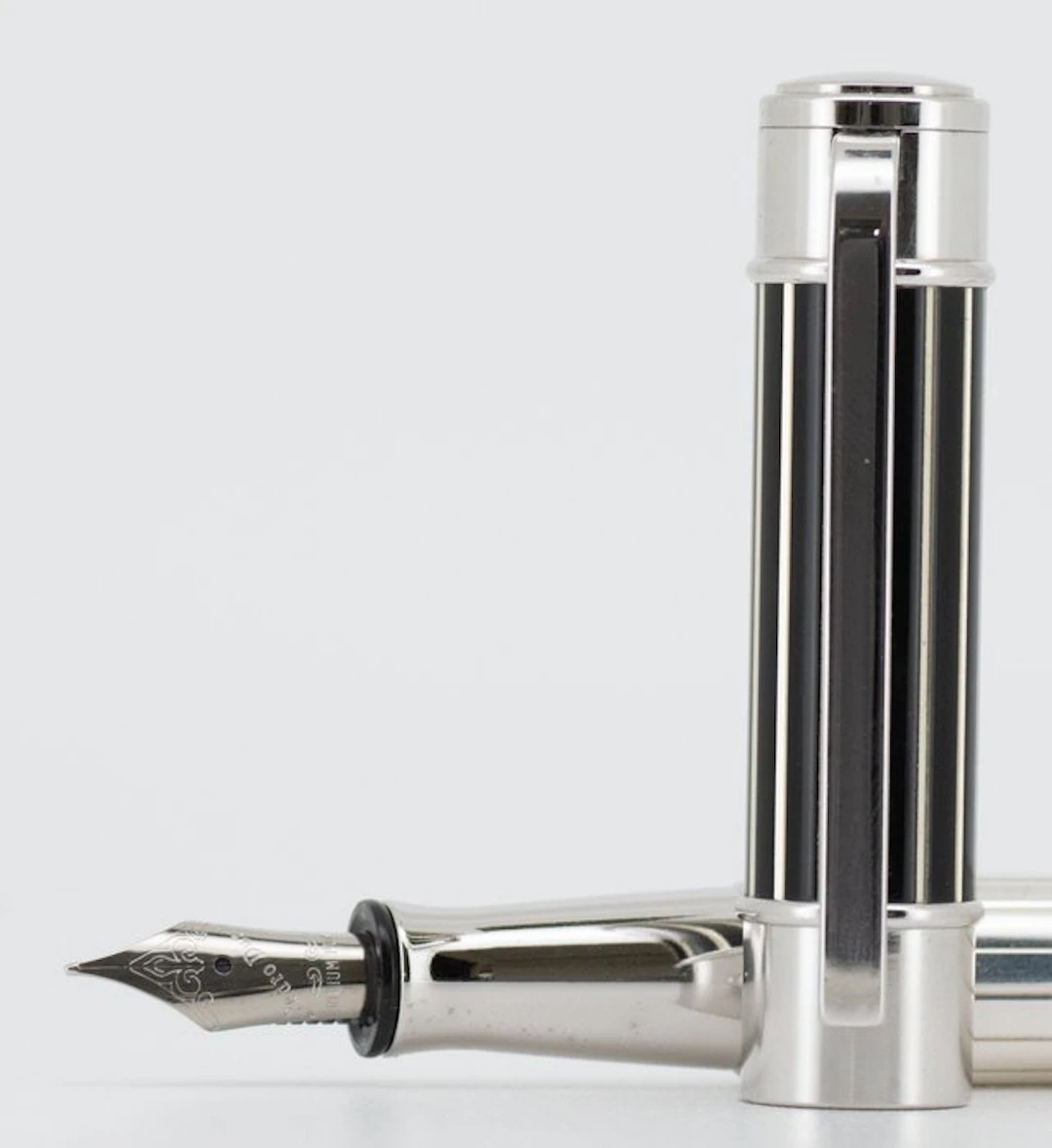Diplomat - Aero Stripes Black - No reserve price - Fountain pen