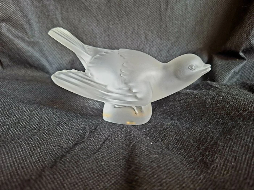 Lalique - Figurine - Moineau Fier - Crystal