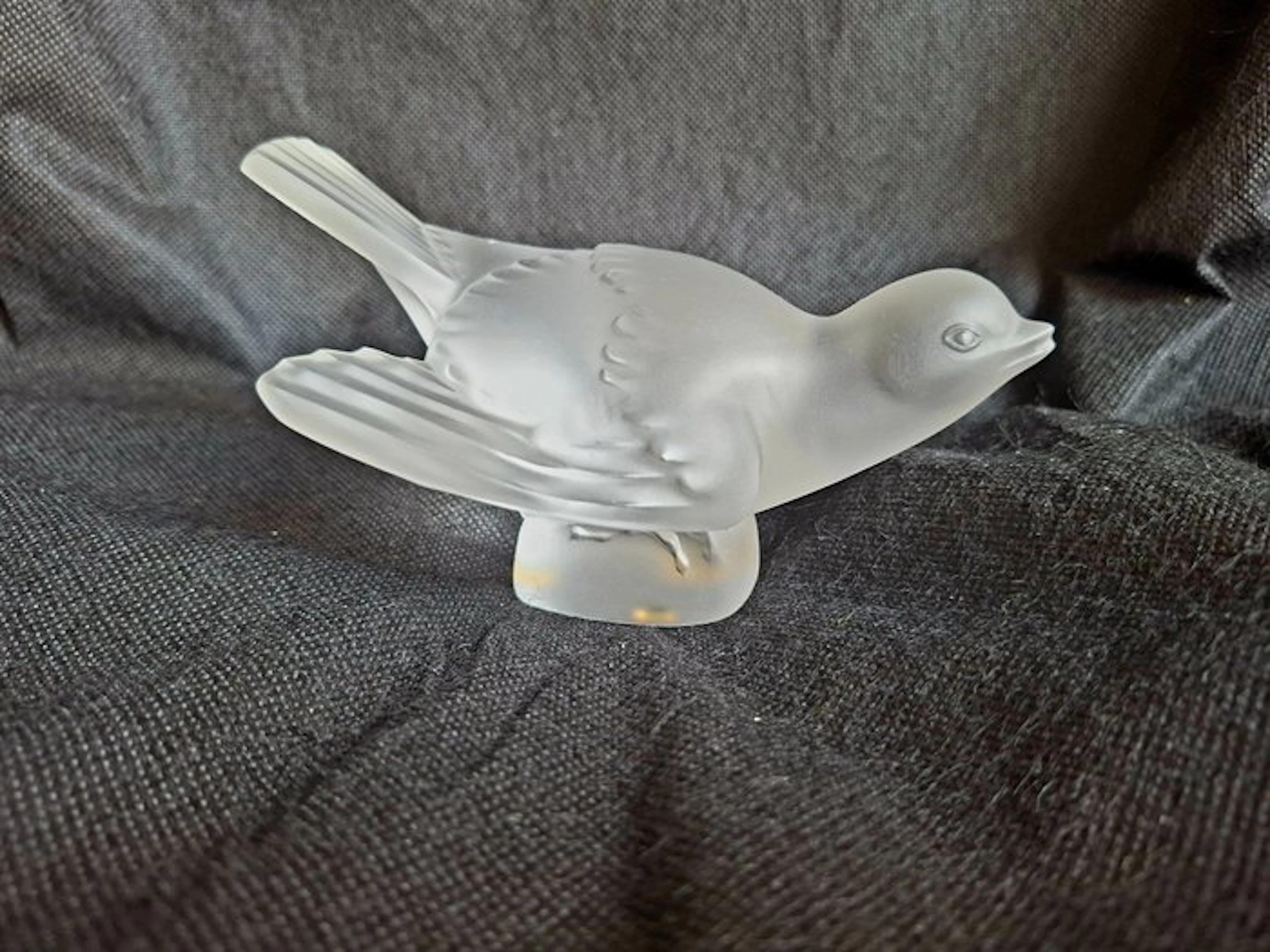 Lalique - Figurine - Moineau Fier - Crystal