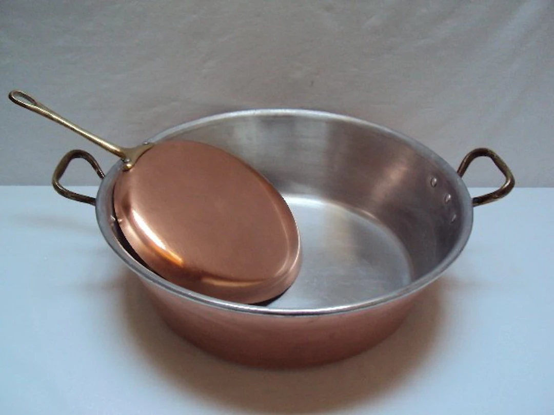 Bassine à confiture cuivre avec une poêle à crêpe Dupont...