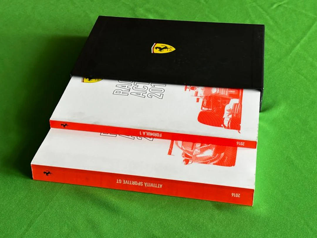 Book - Ferrari - Formula 1 - Attività Sportive GT - 2016