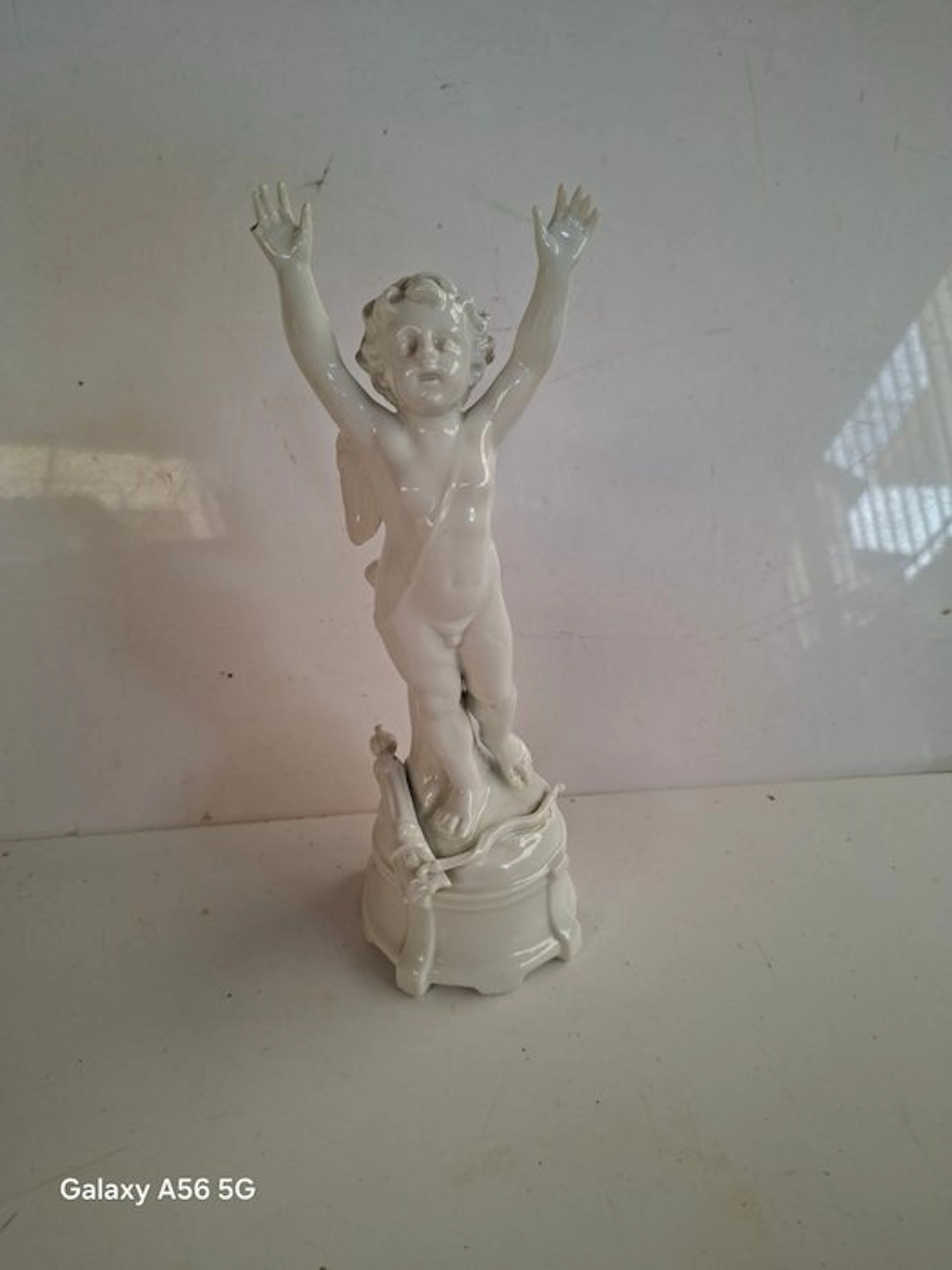 ginori - Figure - Putto Esultante - Porcelain