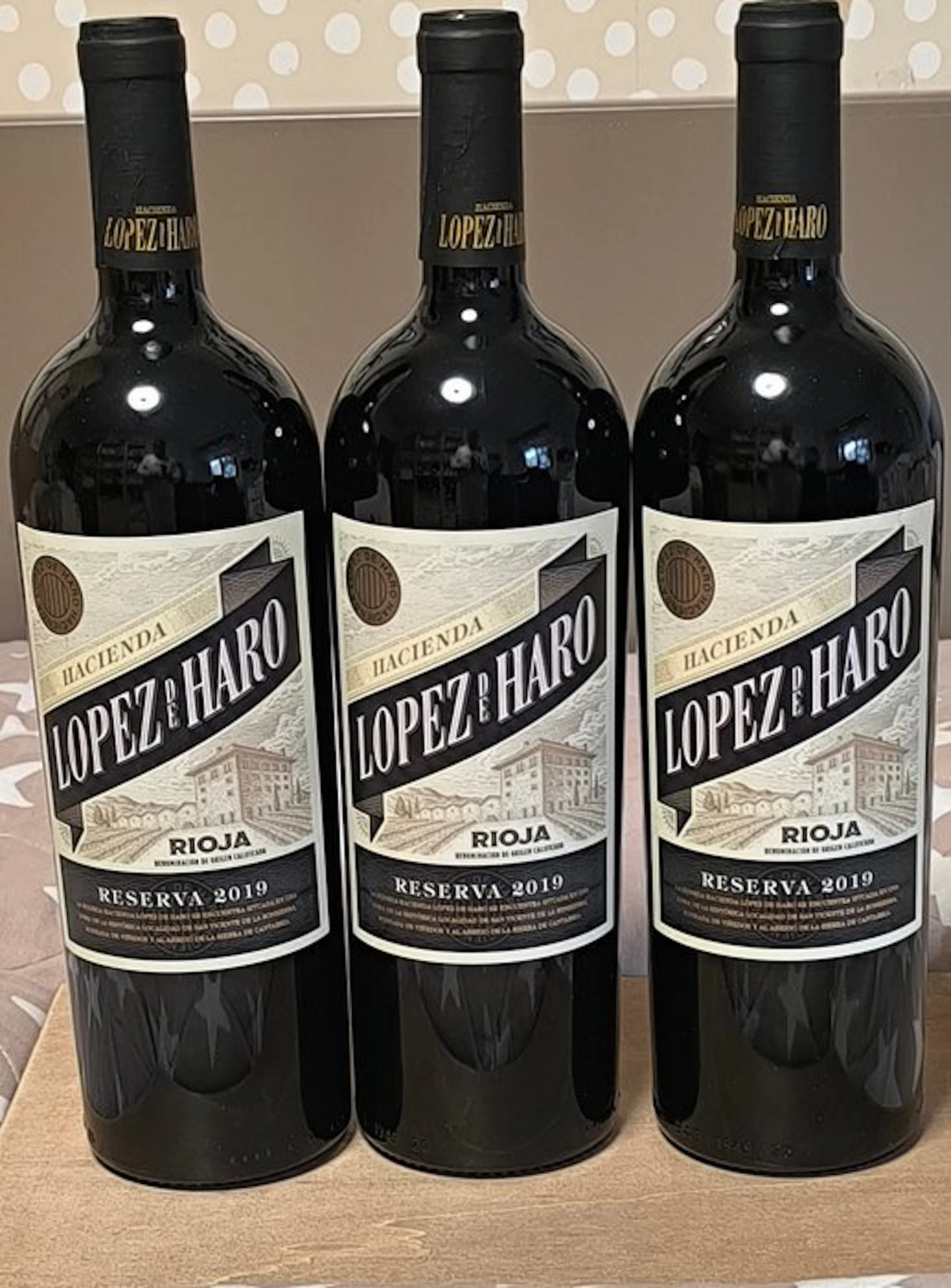 2019 Hacienda Lopez de Haro - Rioja Reserva - 3 Magnums (1.5L)