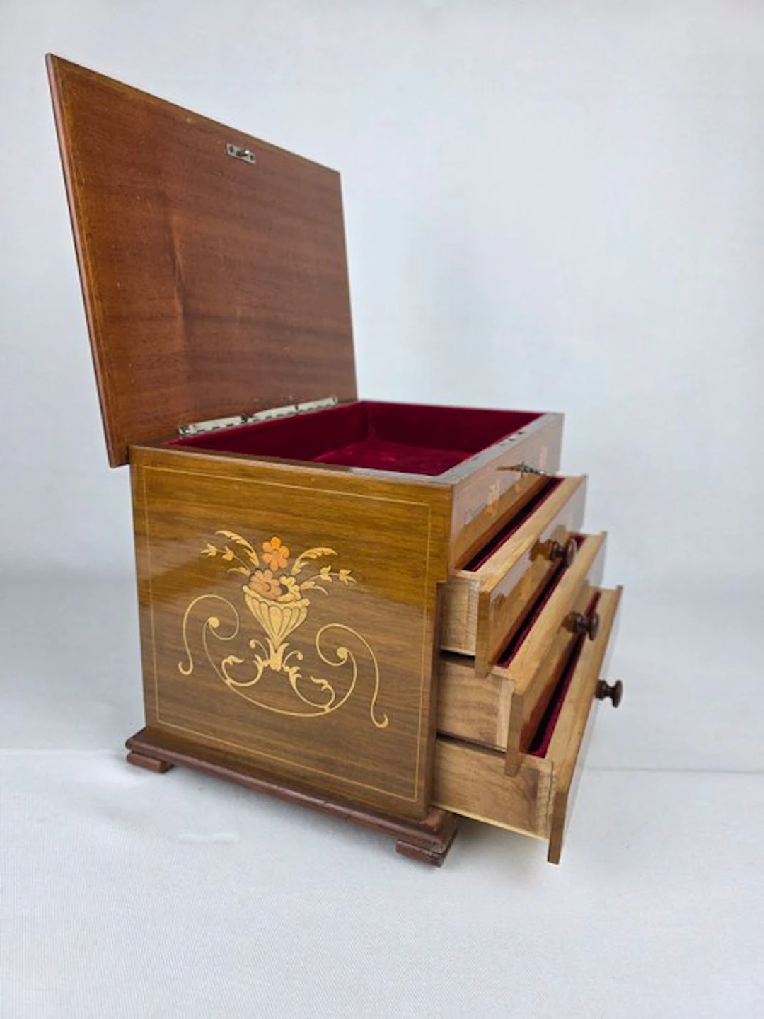 Jewellery box - fine woods - Large inlaid jewelry box