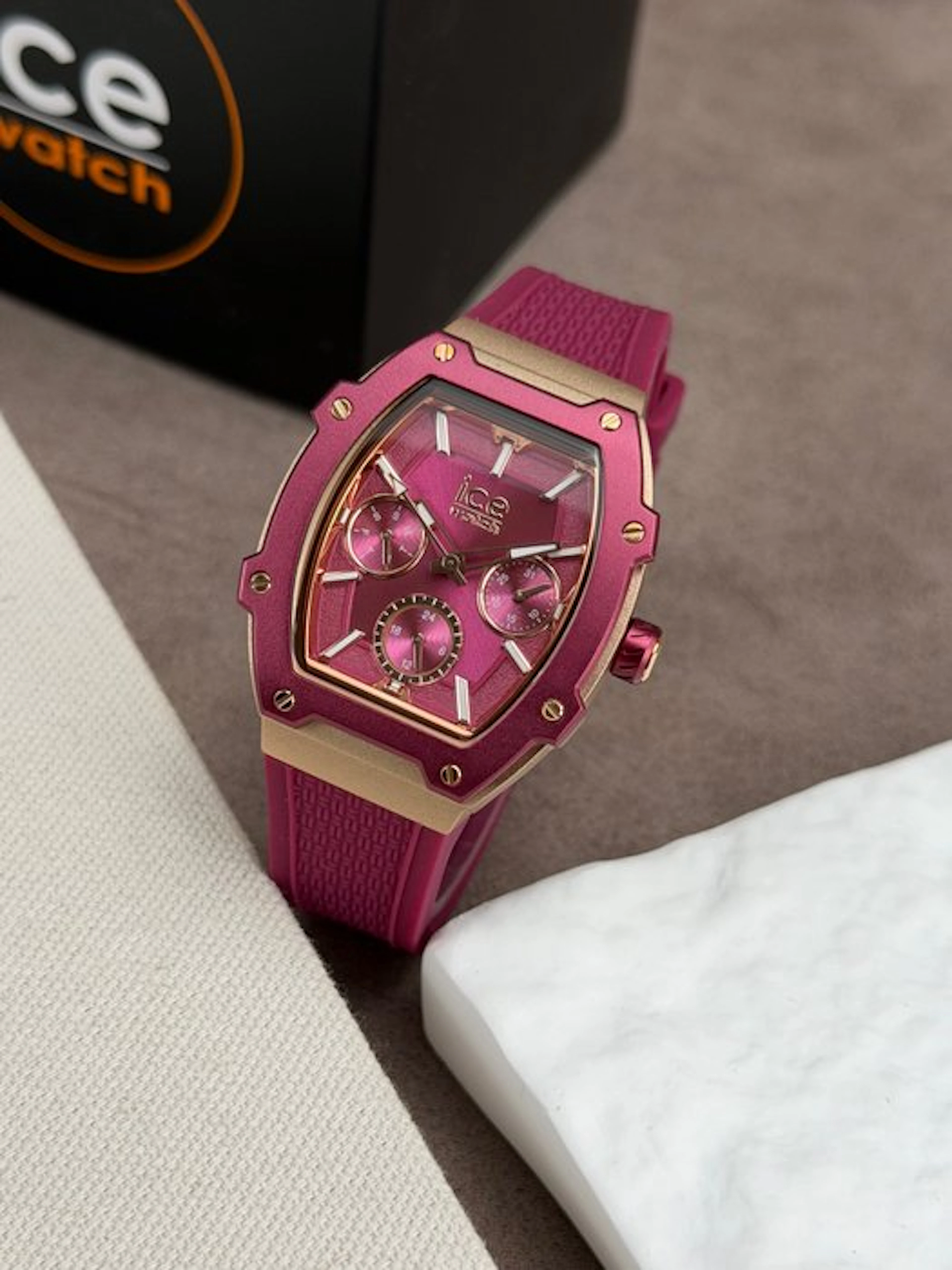 Ice-Watch - Boliday Magenta Day/Date - No reserve price - 023806 - Women -