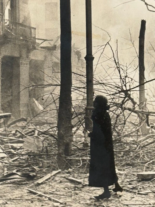 Robert Capa (1913–1954) - Barcelona