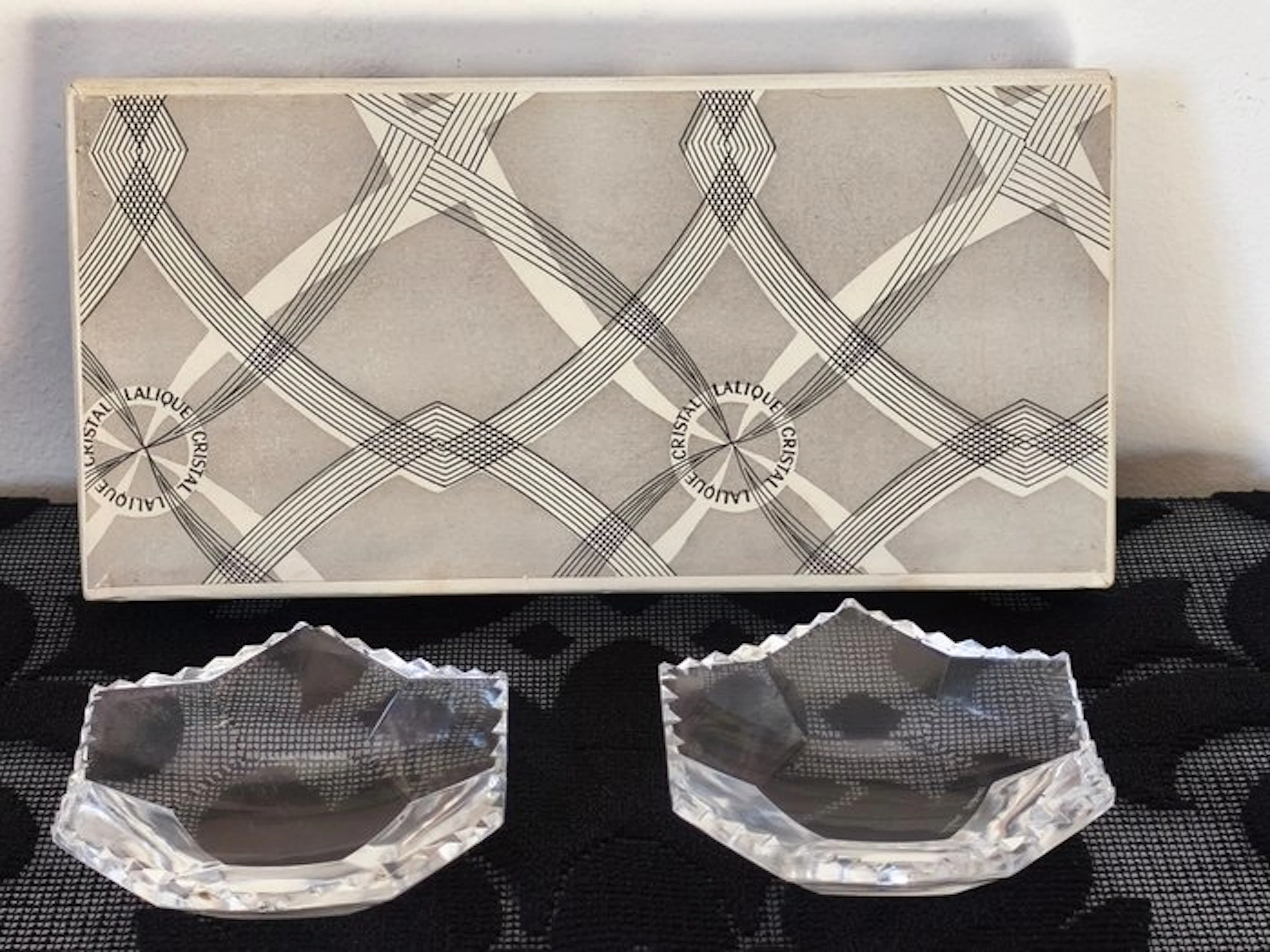 Lalique France - Paire de salerons anciens en cristal...
