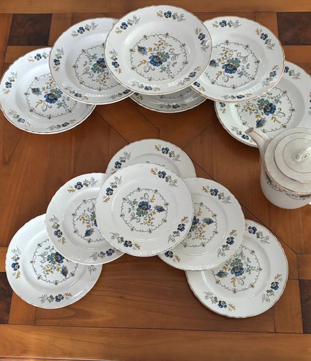 moulin des loups - Plate (13) - Earthenware