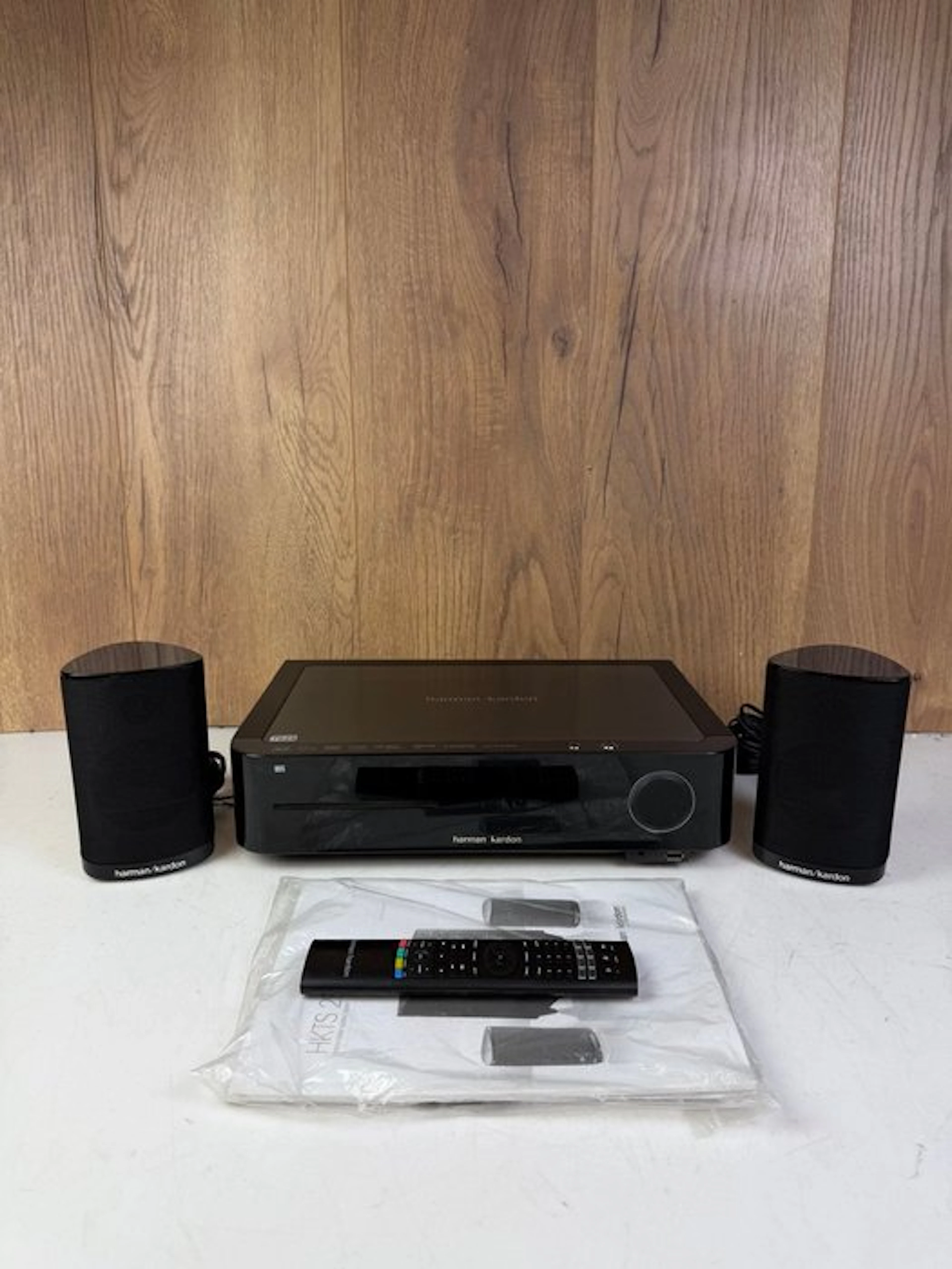 Harman Kardon - BDS-270 - 3D Blu-ray / 2.1 Solid state stereo receiver