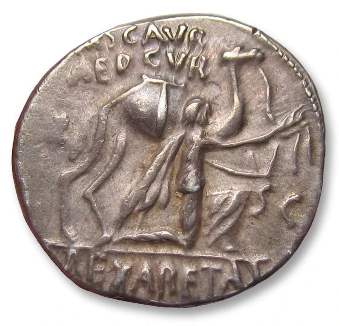 Roman Republic Denarius M